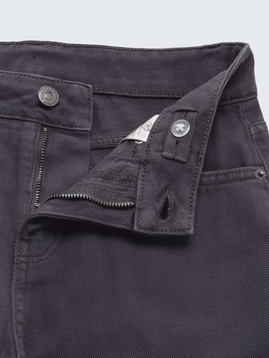 Baggy Cargo Hose - coal grey - Detail-Model-Ansicht