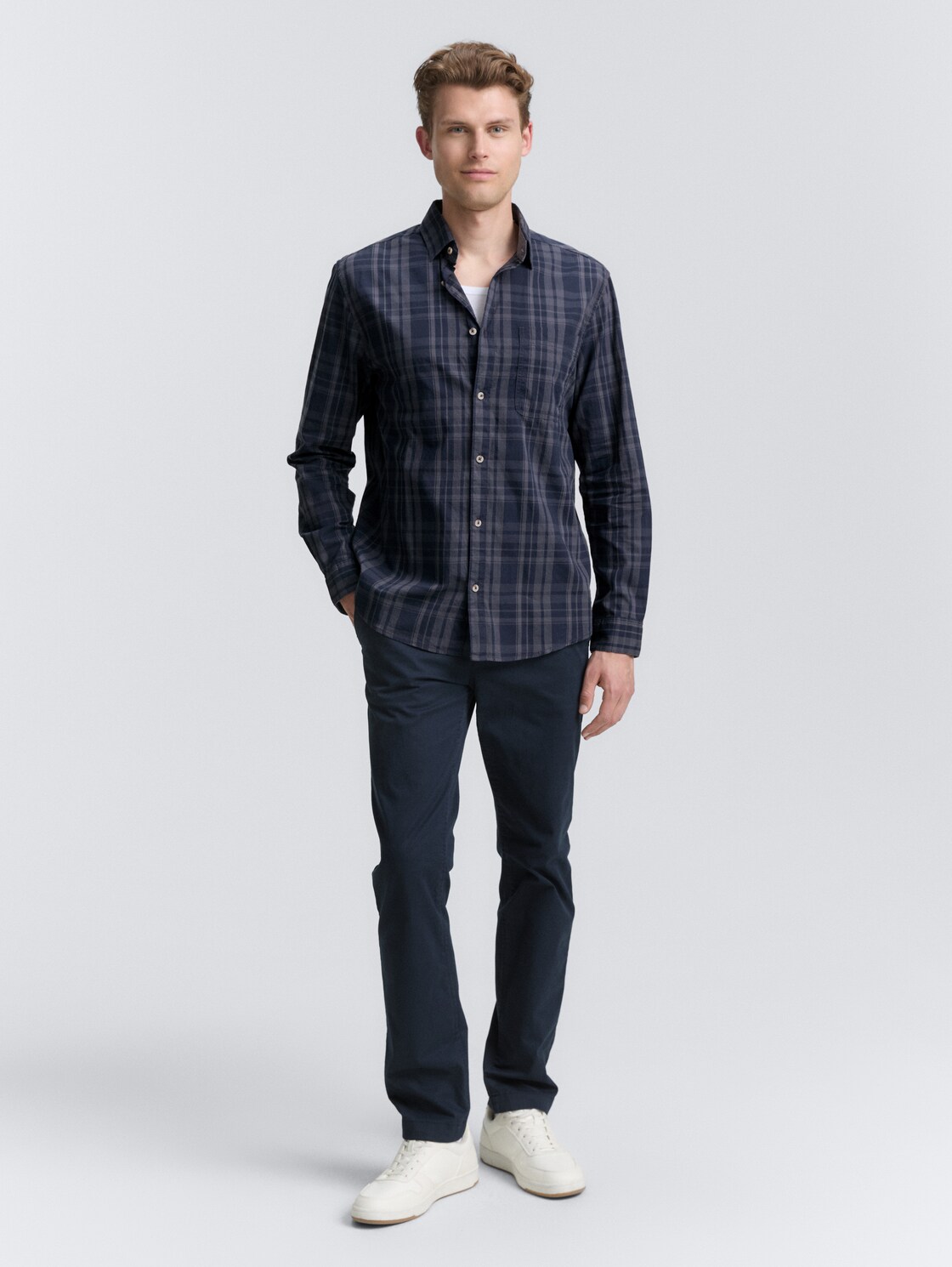 Regular Fit Hemd mit Karo-Muster - navy tonal check - Model-Vorderansicht
