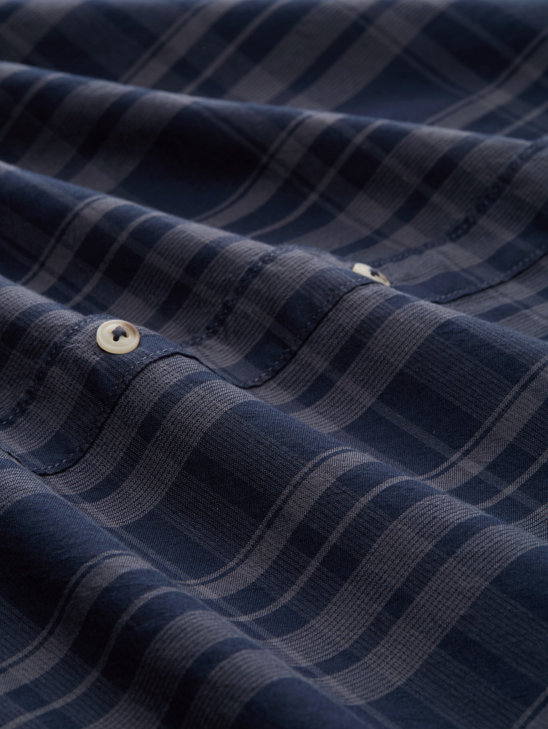Regular fit shirt with chequered pattern - navy tonal check - Material view