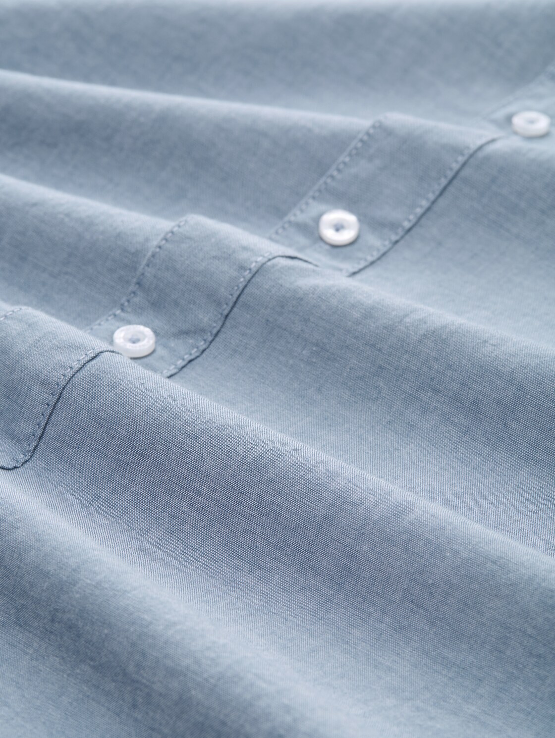 Regular Fit Kurzarmhemd aus Baumwolle - real teal blue chambray - Material-Ansicht