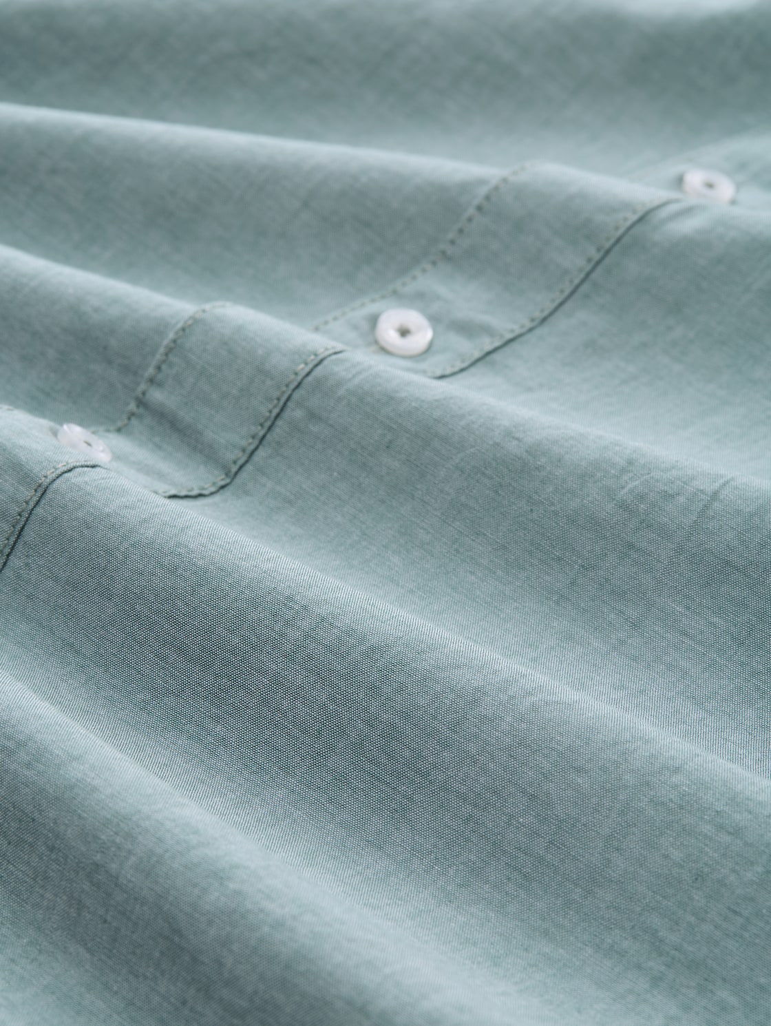 Regular Fit Kurzarmhemd aus Baumwolle - jasper green chambray - Material-Ansicht
