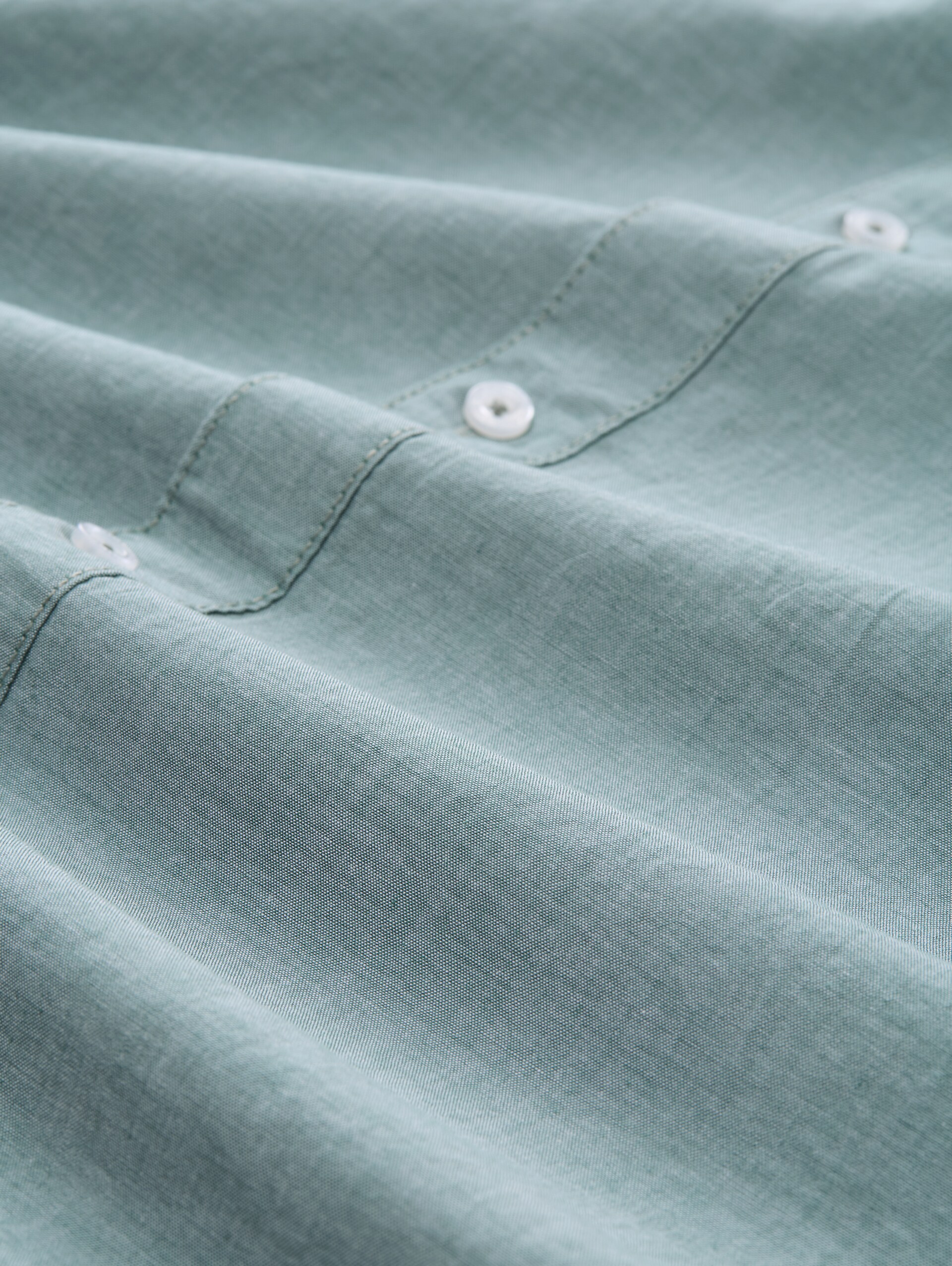 Regular Fit Kurzarmhemd aus Baumwolle - jasper green chambray - Material-Ansicht