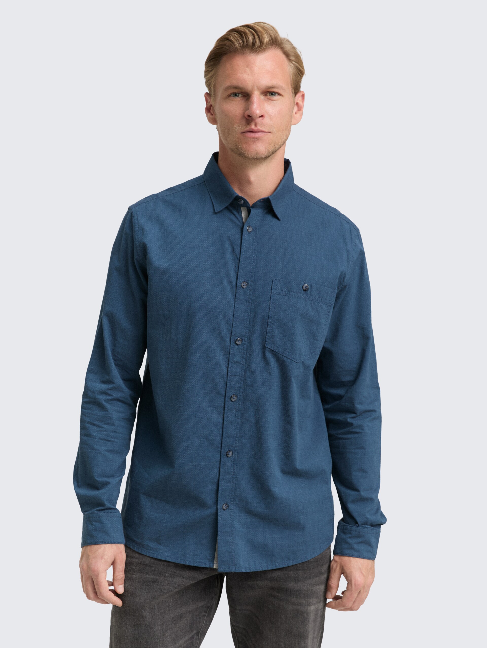 Regular Fit Hemd mit Brusttasche - teal navy horizontal structure - Ausschnitt Model-Vorderansicht