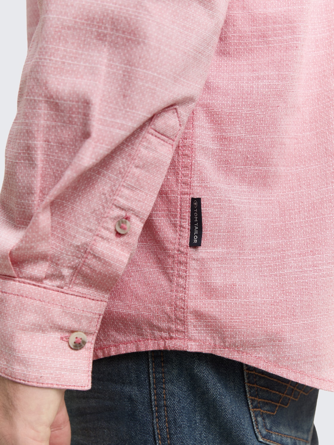 Regular Fit Hemd mit Brusttasche - red white horizontal structure - Detail-Model-Ansicht