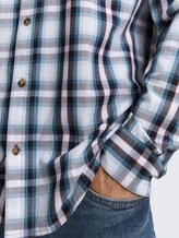 Regular Fit Hemd mit Karo-Muster - white blue shades check - Detail-Model-Ansicht