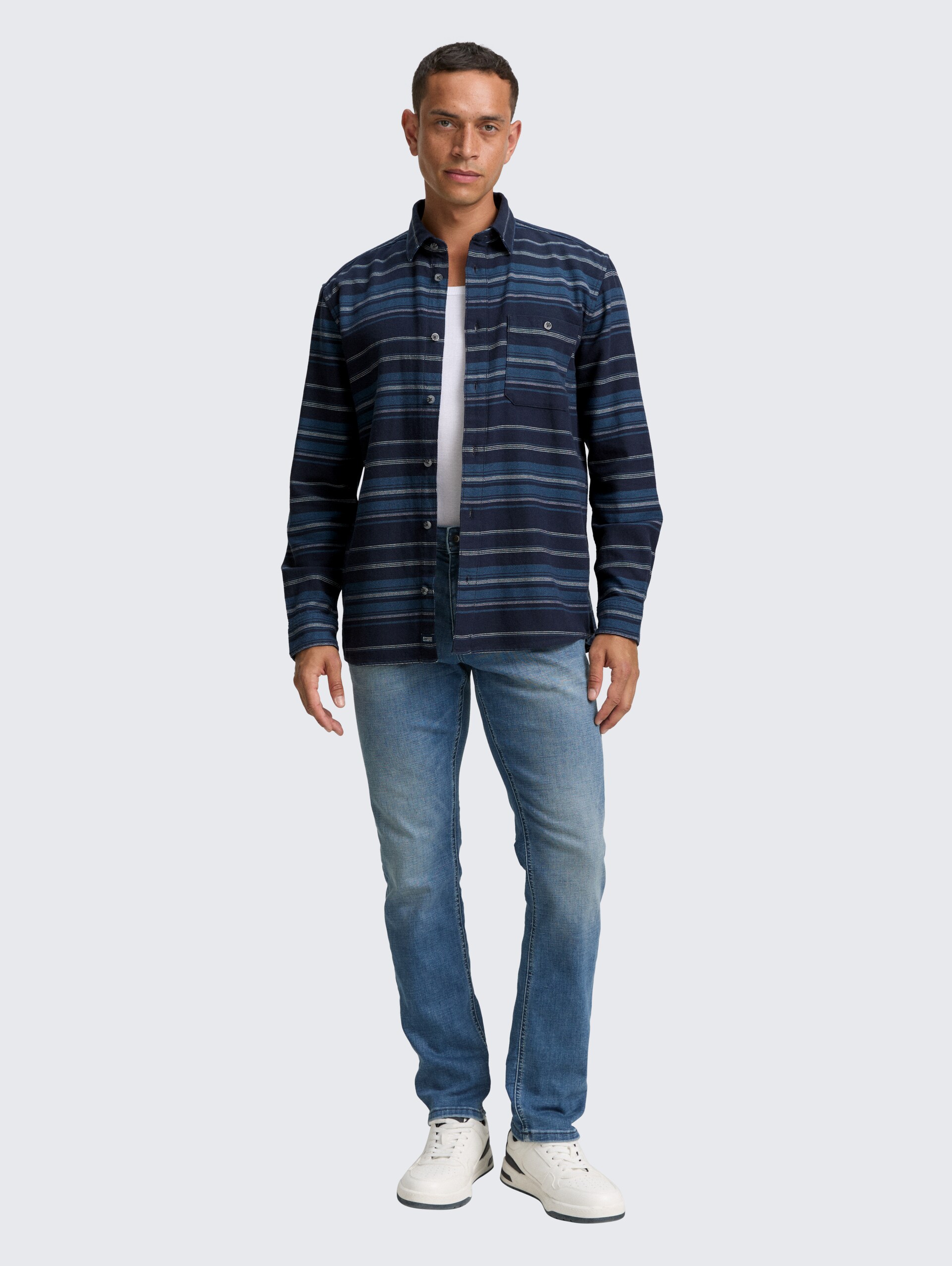 Comfort Fit Hemd mit Streifenmuster - navy teal horizontal stripe - Model-Vorderansicht