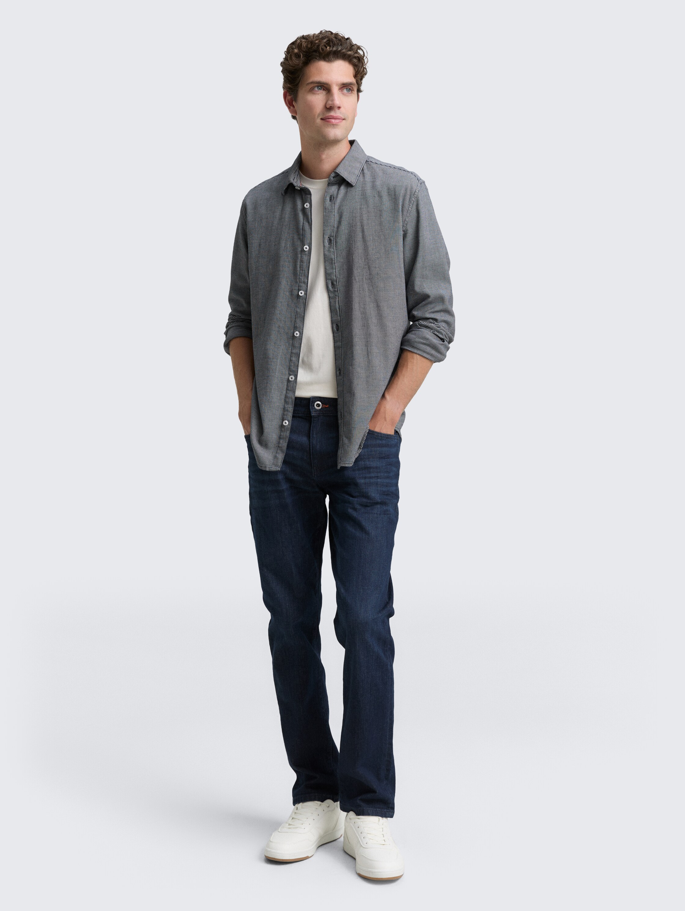 Slim Fit Hemd mit Stretch - navy squared structure - Model-Vorderansicht