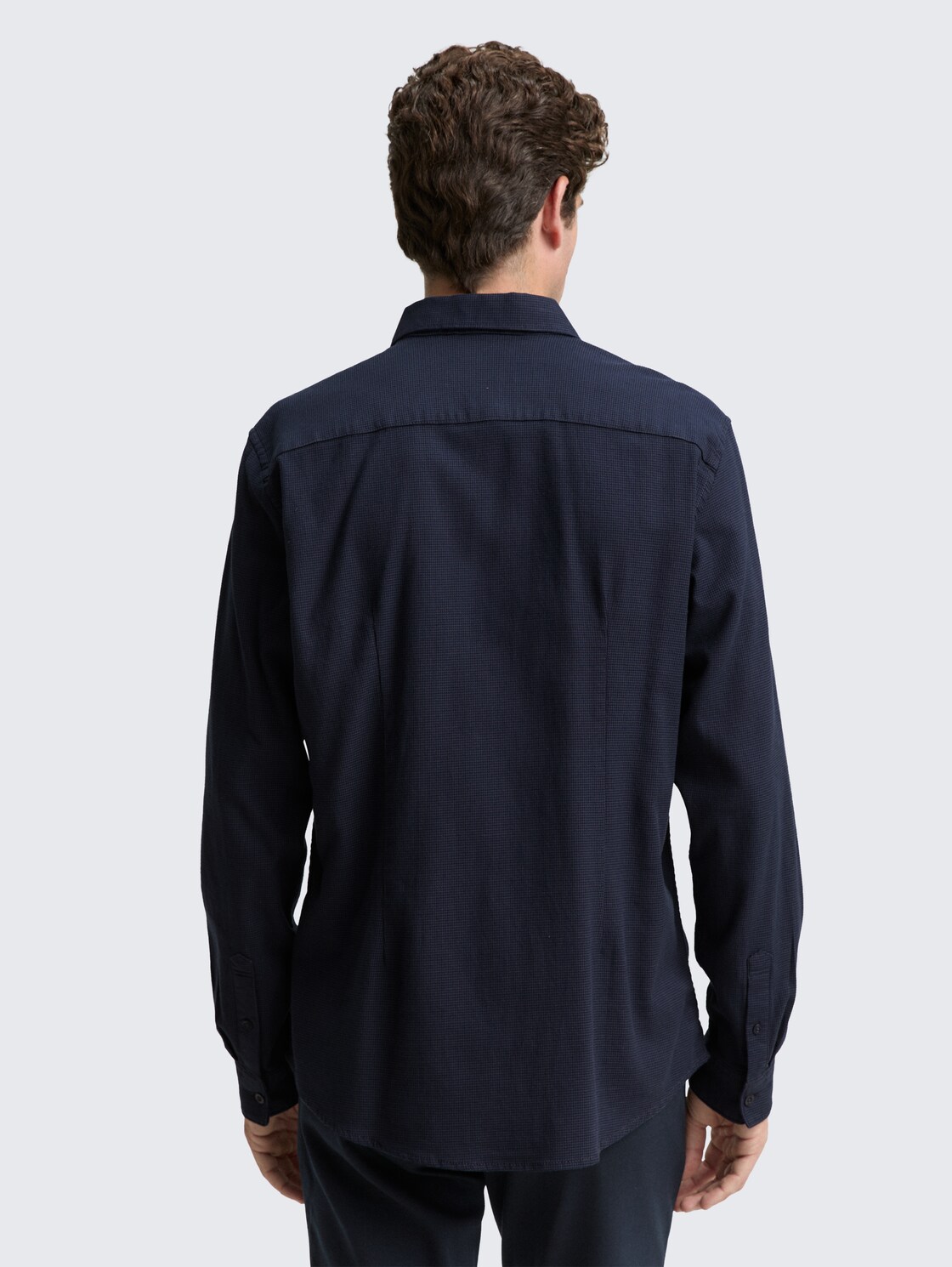 Slim Fit Hemd mit Stretch - navy tonal squared structure - Auschnitt Model-Rückansicht