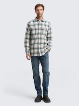Comfort Fit Flanell-Hemd mit Karomuster - off white multicolor check - Model-Vorderansicht
