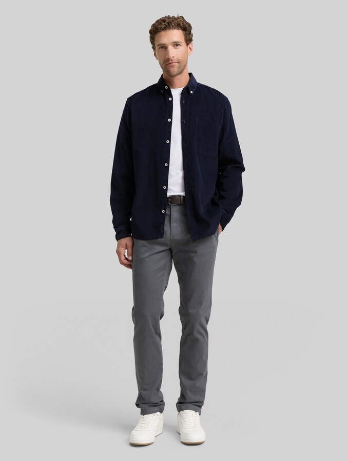 Regular Fit Cordhemd mit Brusttasche von Men, sky captain blue