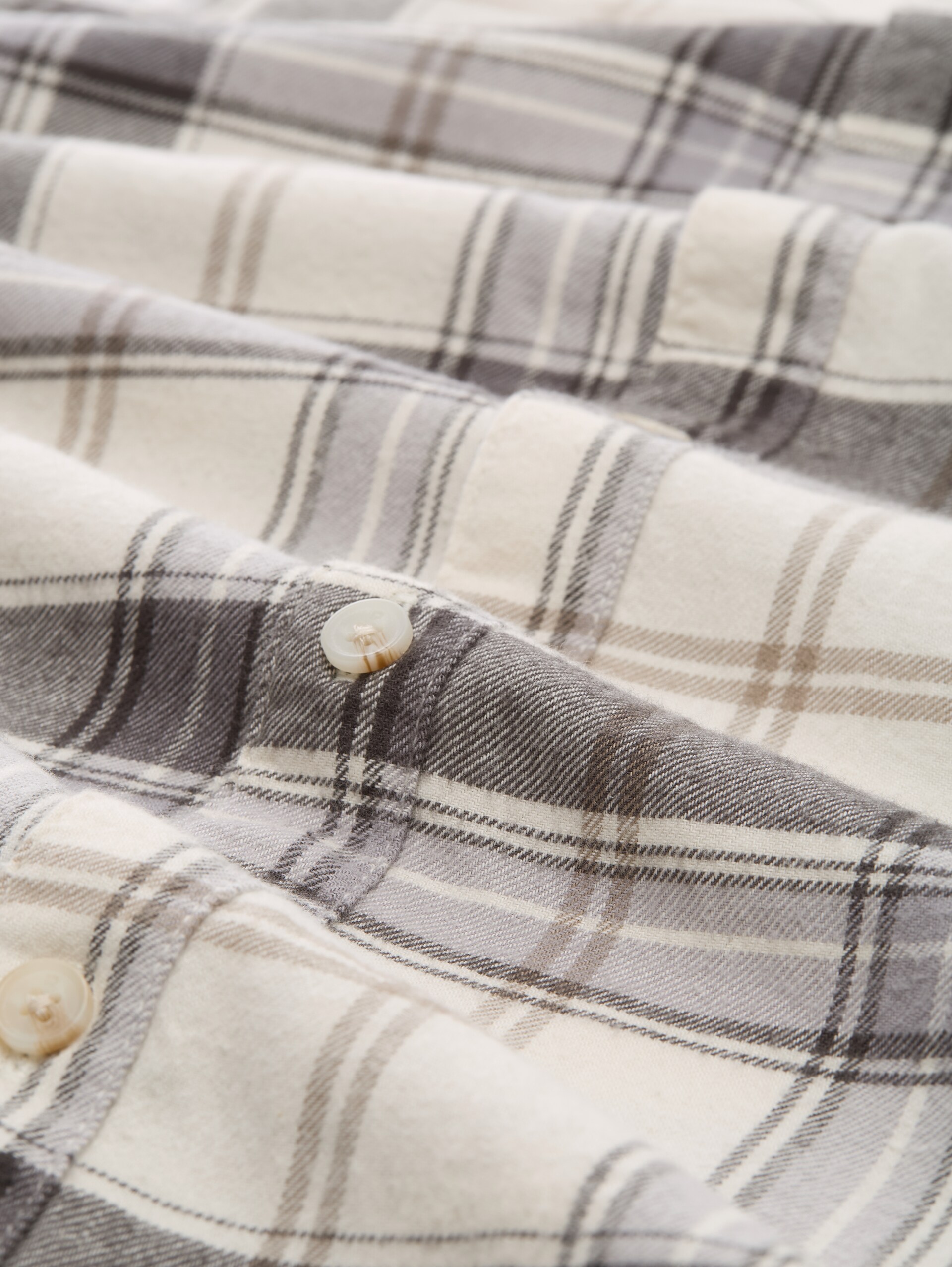 Relaxed Fit Hemd mit Karomuster - off white check - Material-Ansicht