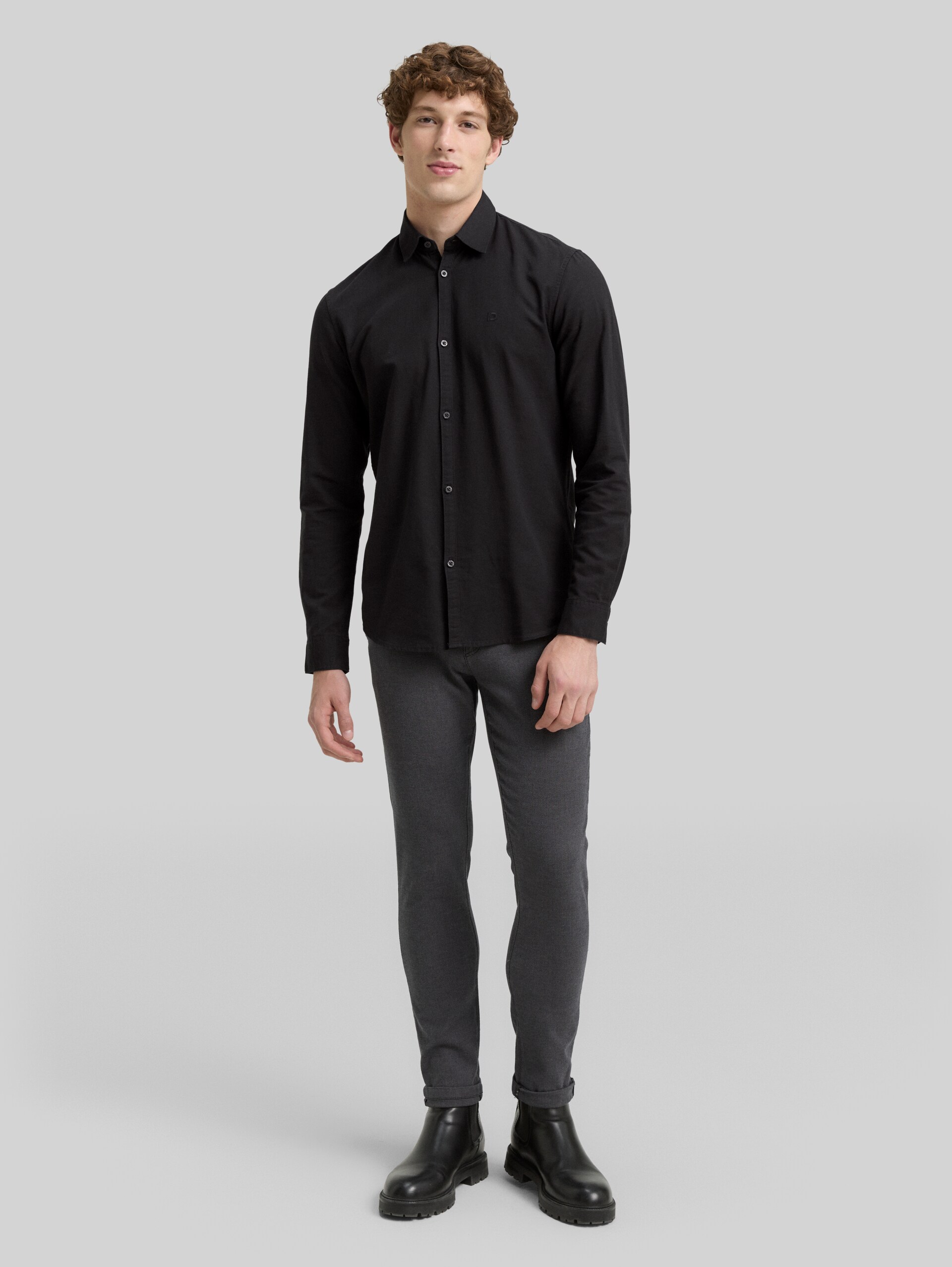 Regular fit shirt with logo embroidery - Night Watch Black - Model front view