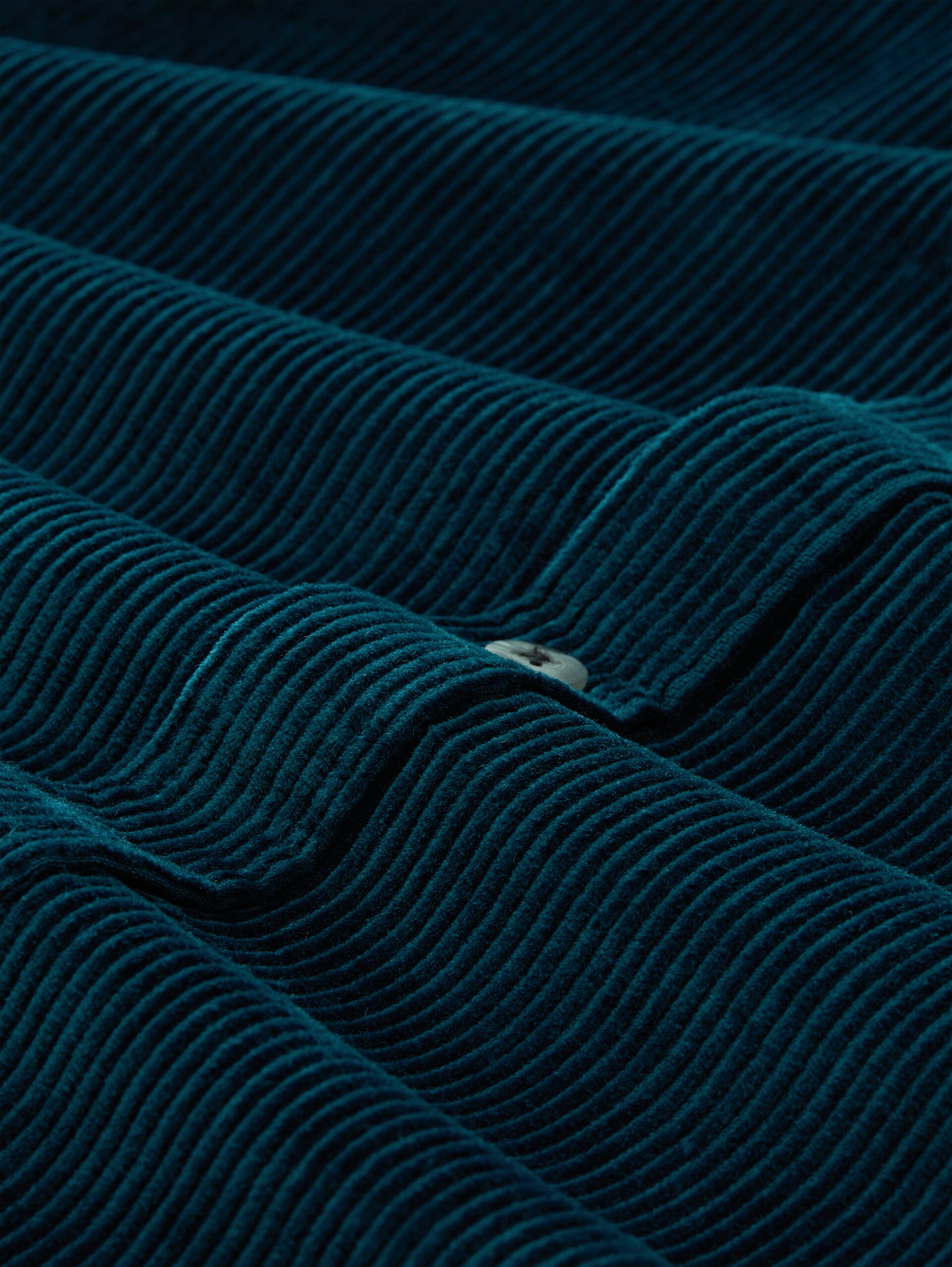 Relaxed corduroy overhemd met borstzak - deep pond green - Materiaalweergave