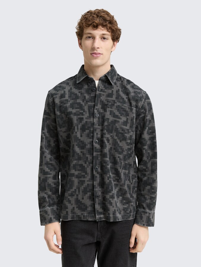 Overshirt met borstzak door Denim Male, night grey big pixel print