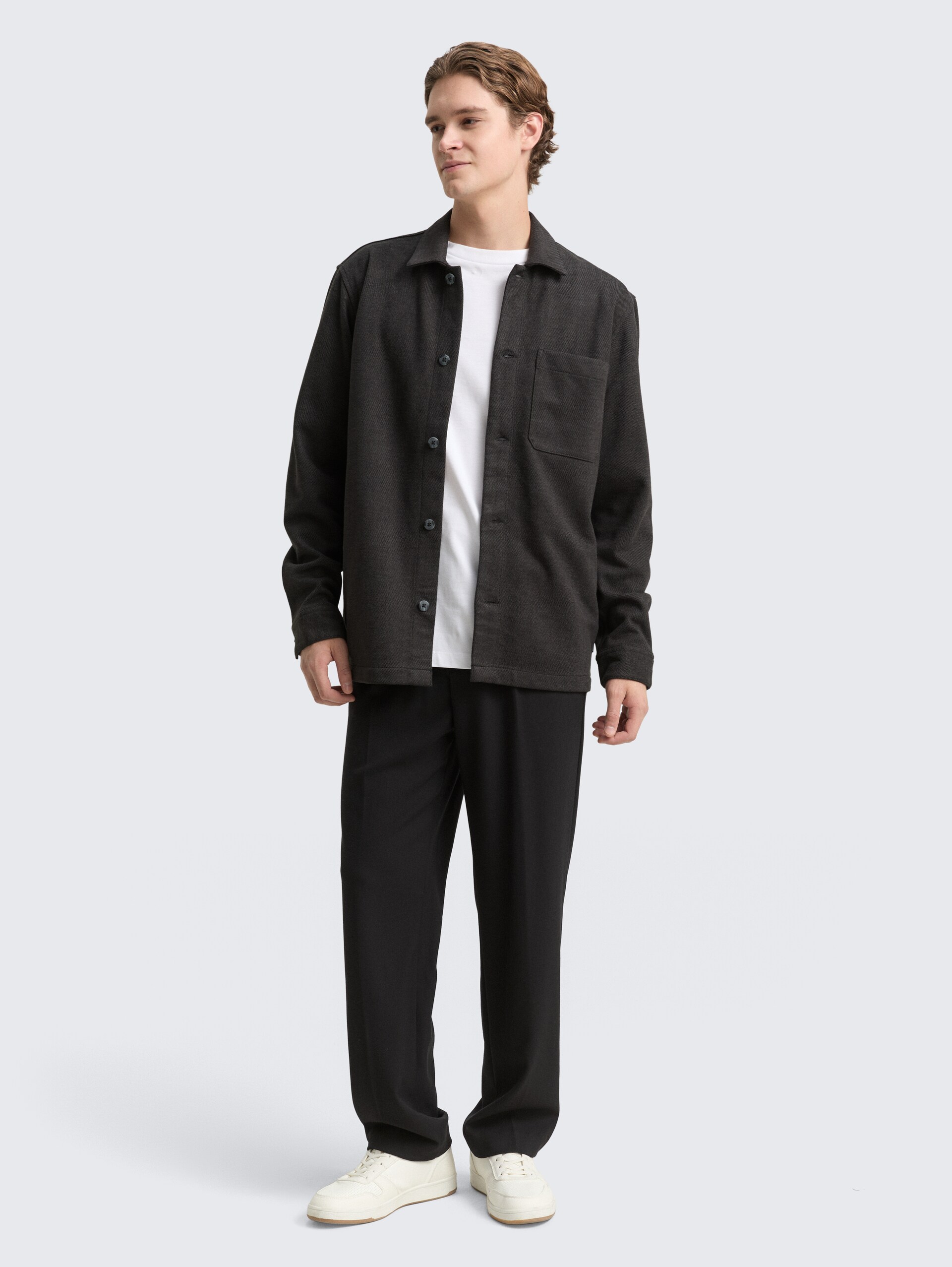 Overhemd met borstzak - black twill - Model vooraanzicht