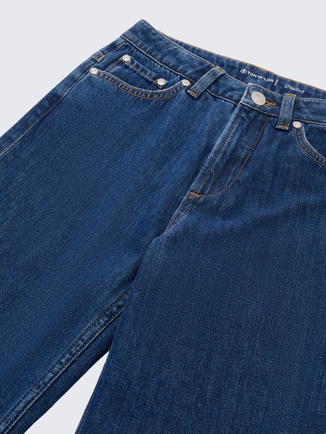 Straight Jeans - Blue Denim - Detail-Model-Ansicht