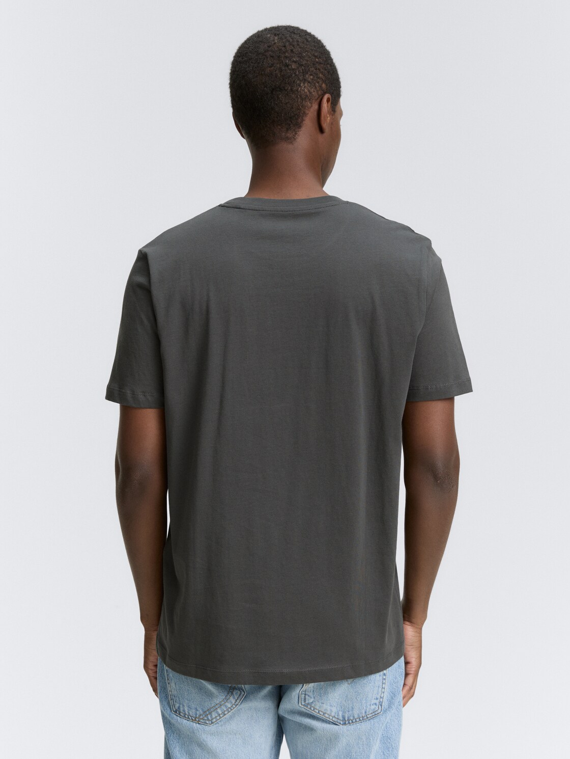 T-Shirt mit Print - ash grey - Auschnitt Model-Rückansicht