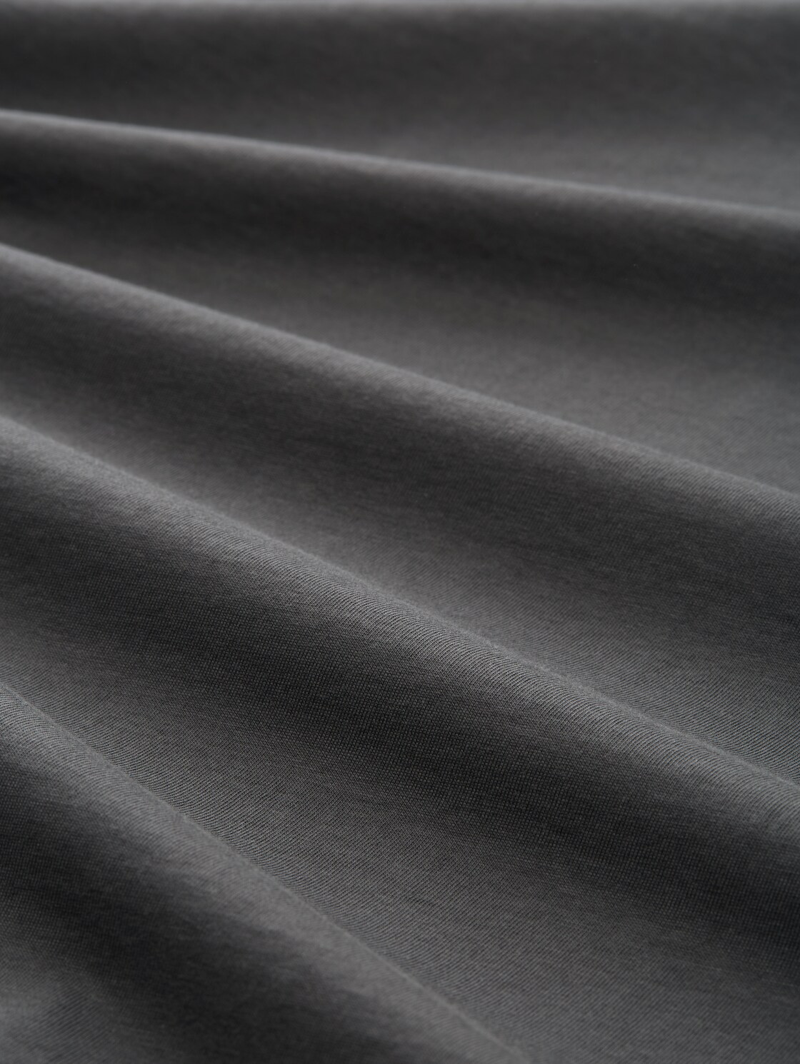 T-Shirt mit Print - ash grey - Material-Ansicht