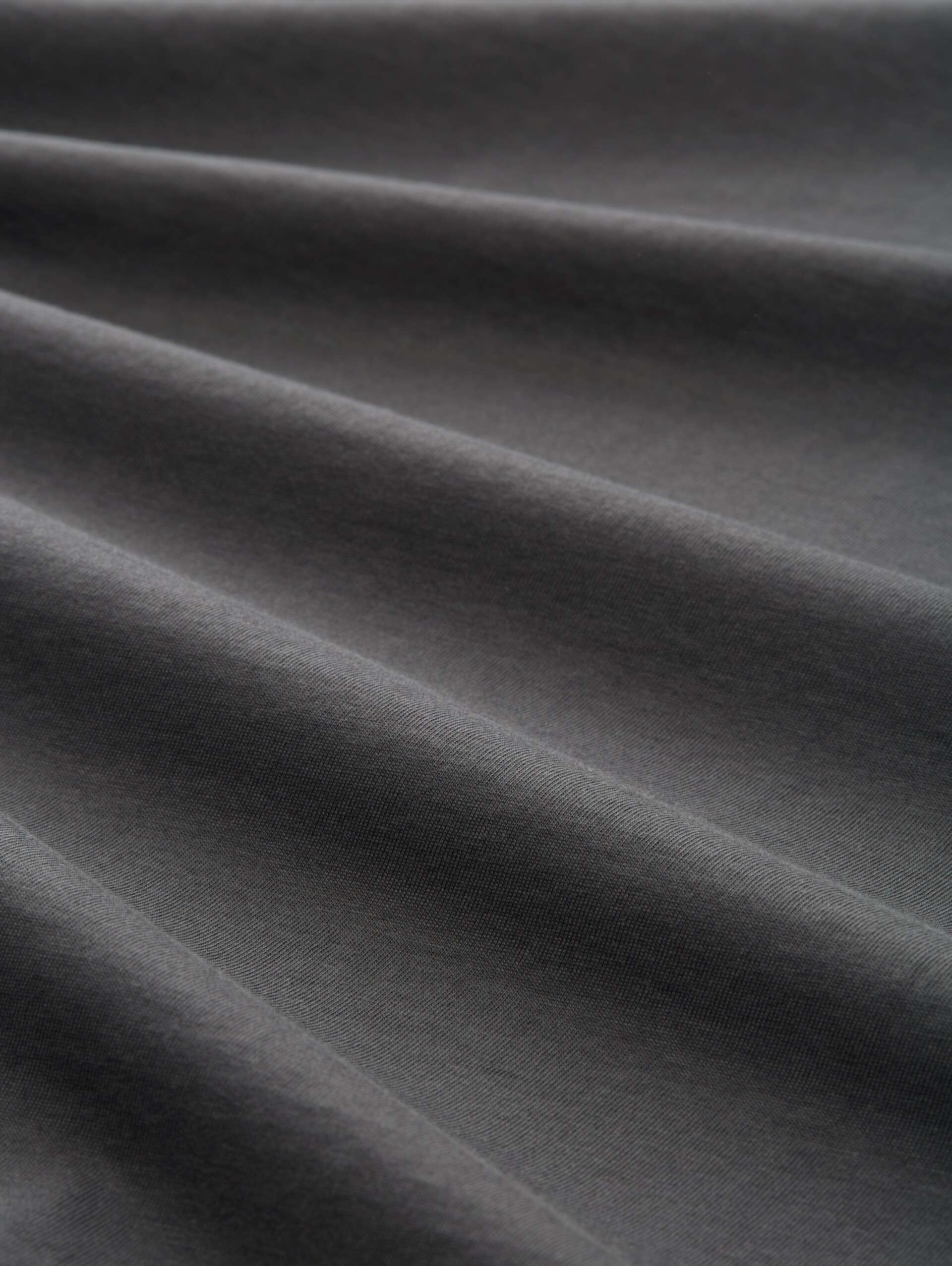 T-Shirt mit Print - ash grey - Material-Ansicht