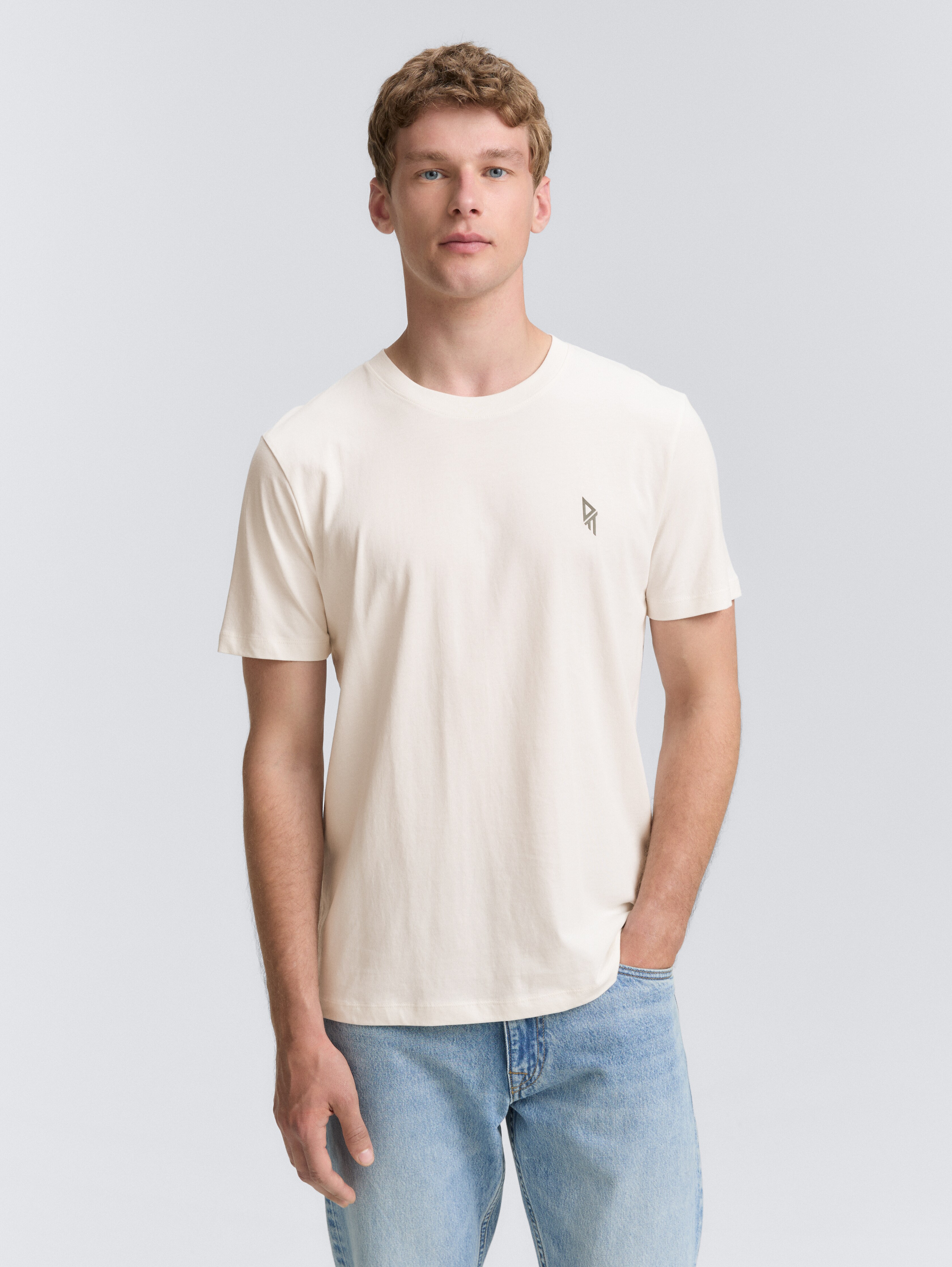 T-Shirt mit Rückenprint von Denim Male, Gardenia White