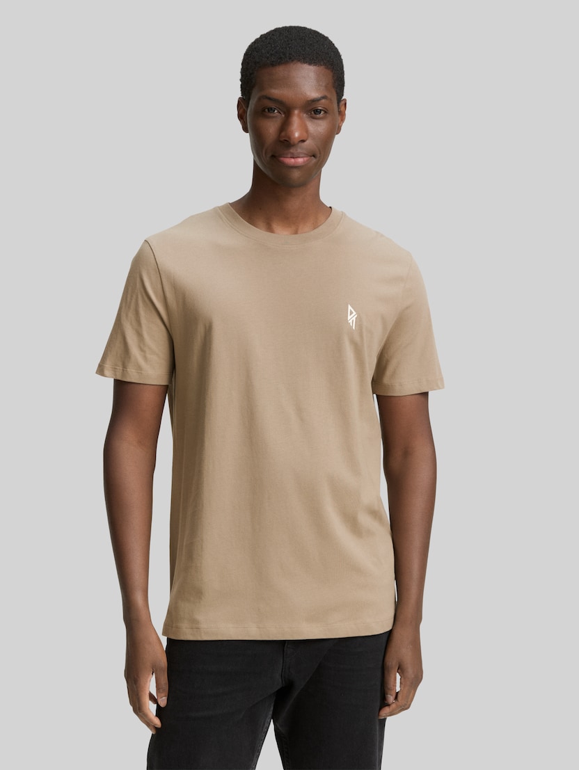 T-Shirt mit Rückenprint von Denim Male, roasted nut brown