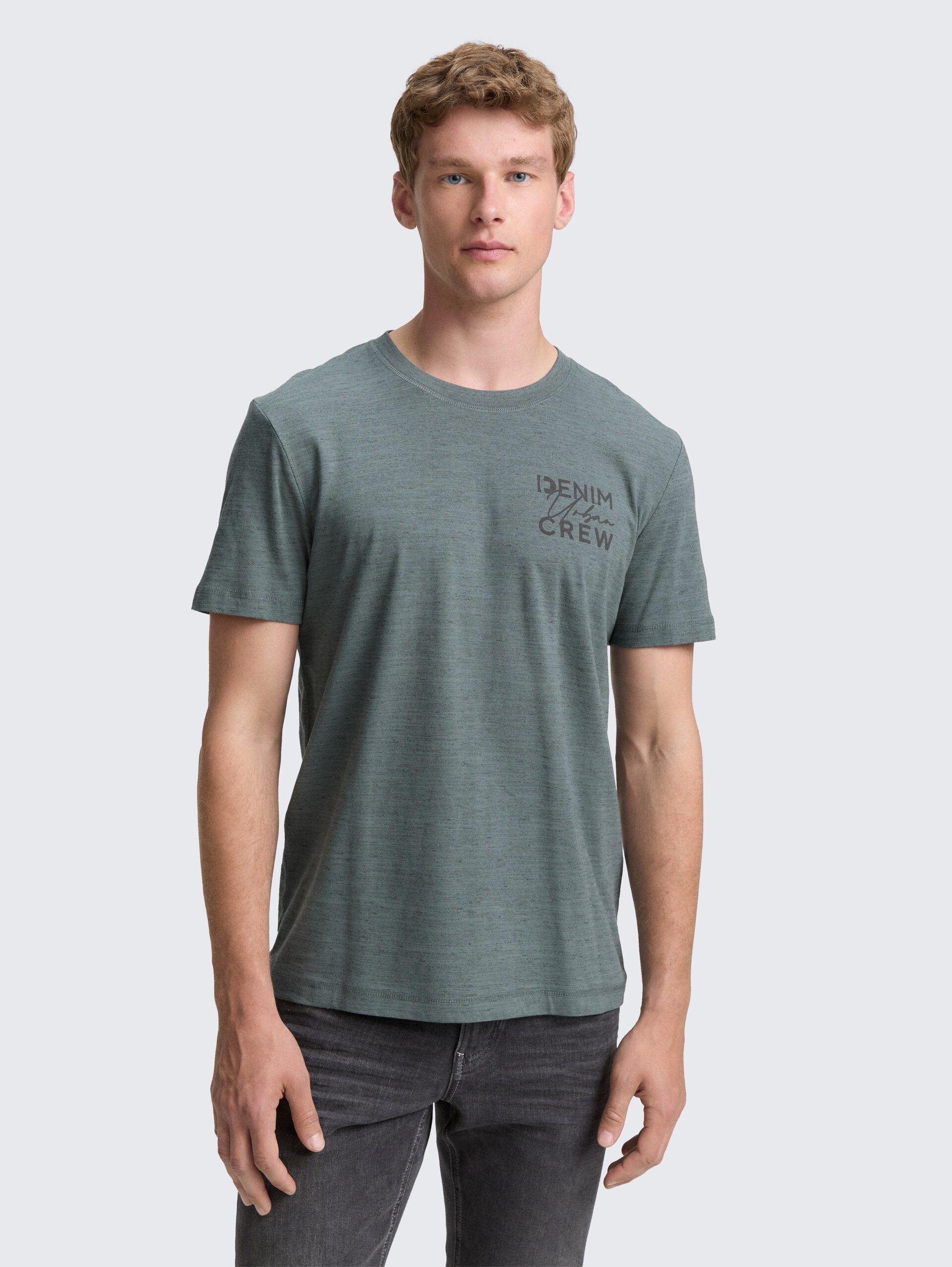 T-Shirt mit Print - washed jasper green - Ausschnitt Model-Vorderansicht