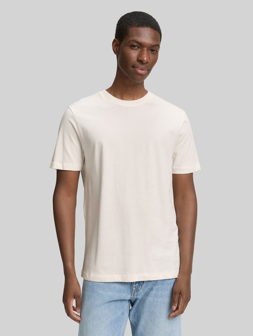 Basic T-Shirt in Unifarben von Denim Male, Gardenia White