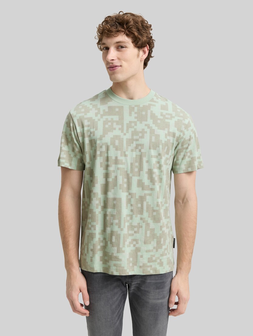 Relaxed Fit T-Shirt mit Muster von Denim Male, mint green big pixel print
