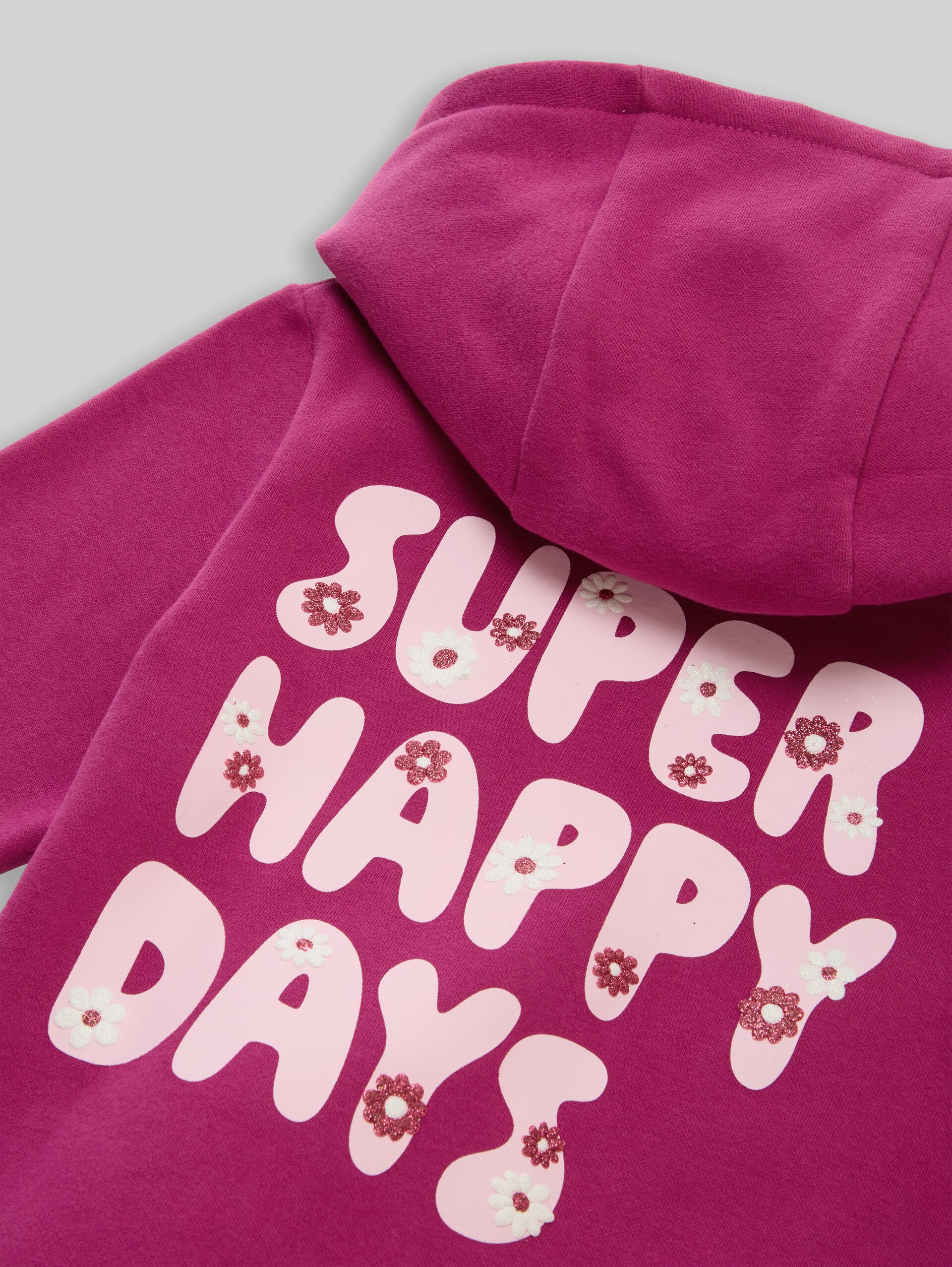 Cropped hoodie Sweat jacket with back print - smooth magenta - Detail model view