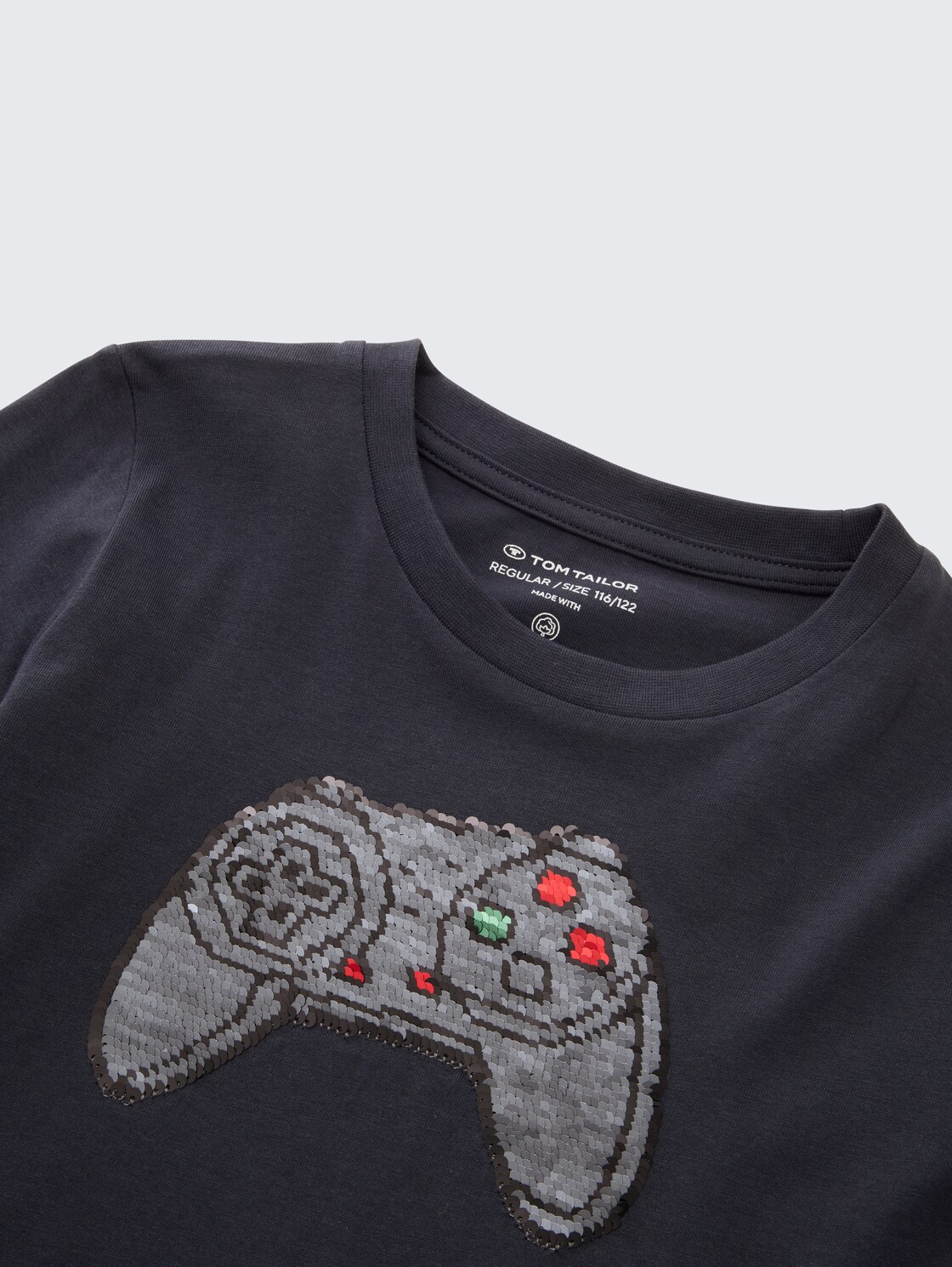 Langarmshirt mit Wendepailletten - coal grey - Detail-Model-Ansicht