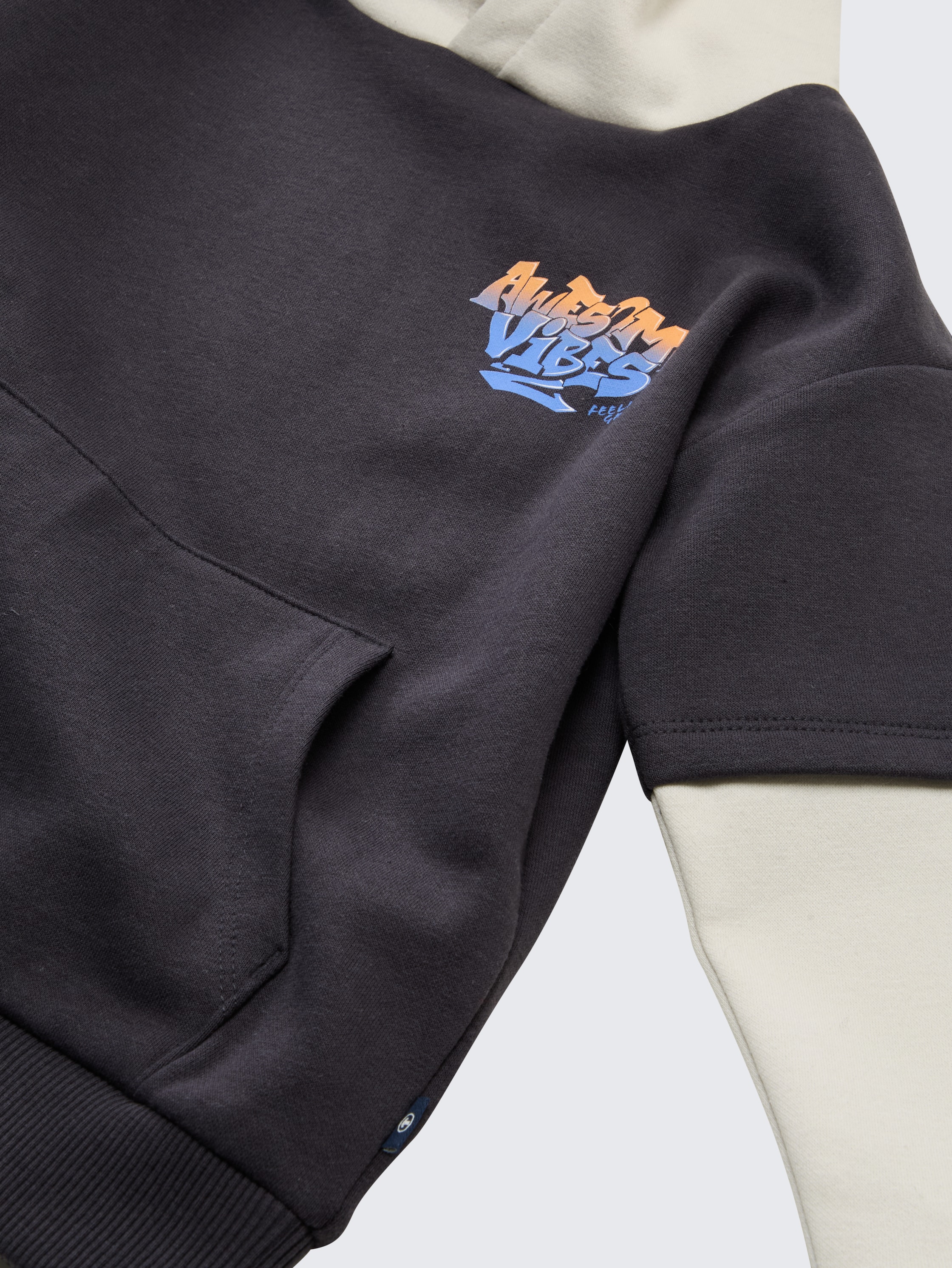 Sweat à capuche look 2 en 1 - coal grey - Vue détaillée du modèle