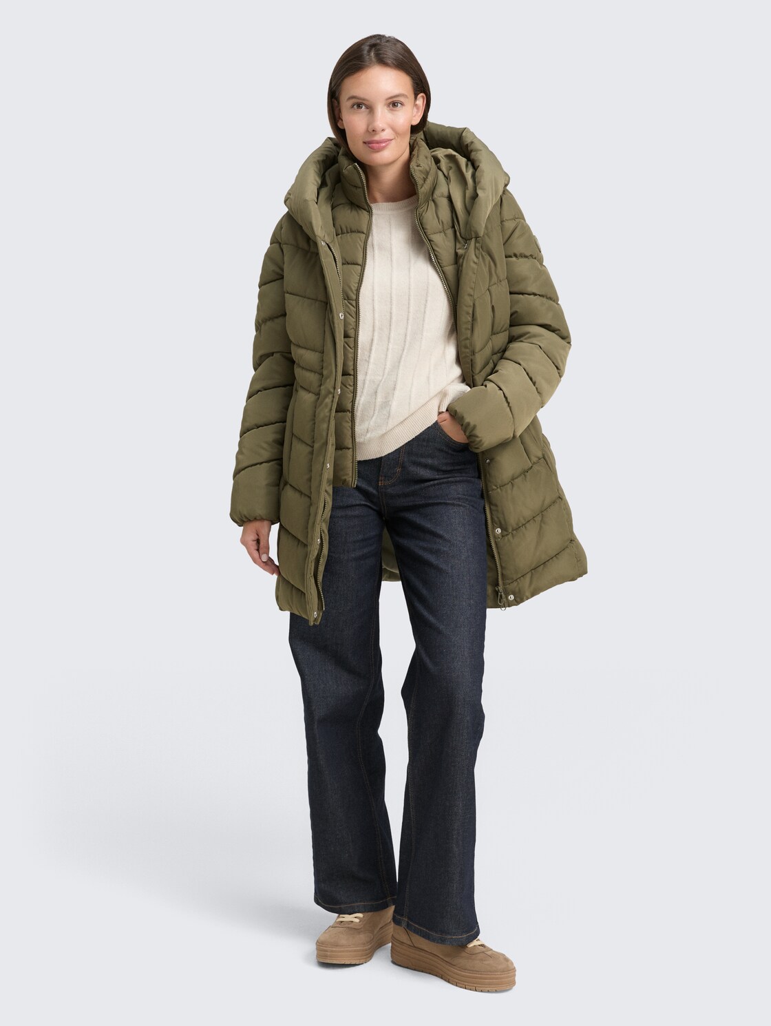 Puffer-Mantel im 2-in-1-Look - jungle soil green - seitliche Model-Ansicht