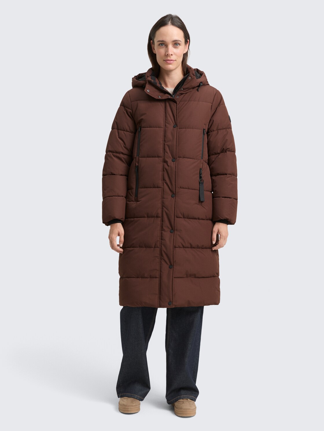 Puffer-Mantel mit abnehmbarer Kapuze - dark pecan brown - Model-Vorderansicht