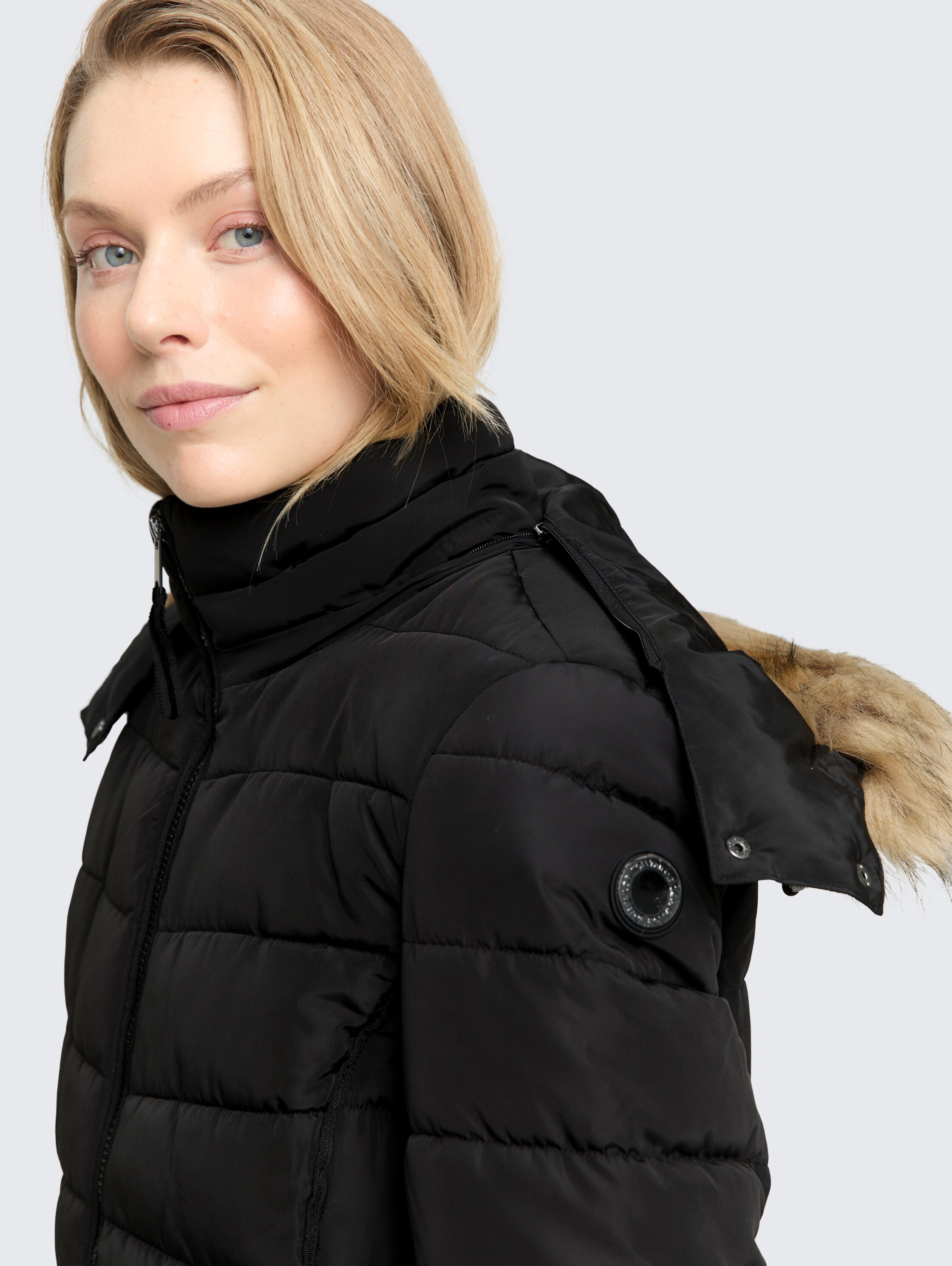 Puffer-Mantel mit abnehmbarer Kapuze - deep_black_1 - 