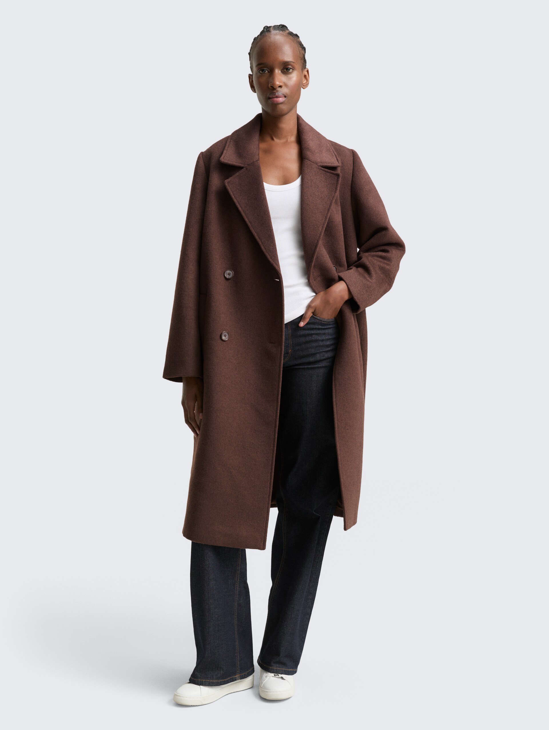 Loose Fit Wollmantel - soft chocolate brown - seitliche Model-Ansicht