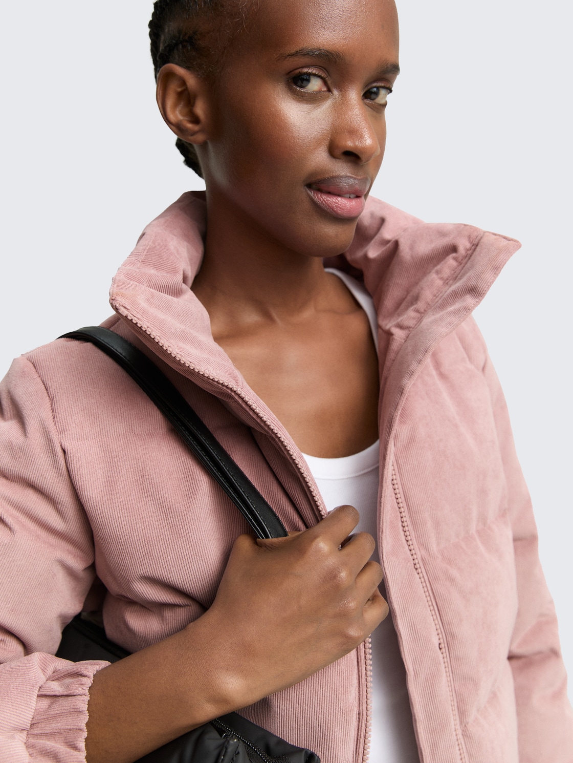 Cord Pufferjacke mit Stehkragen - Antique Rose - Detail-Model-Ansicht