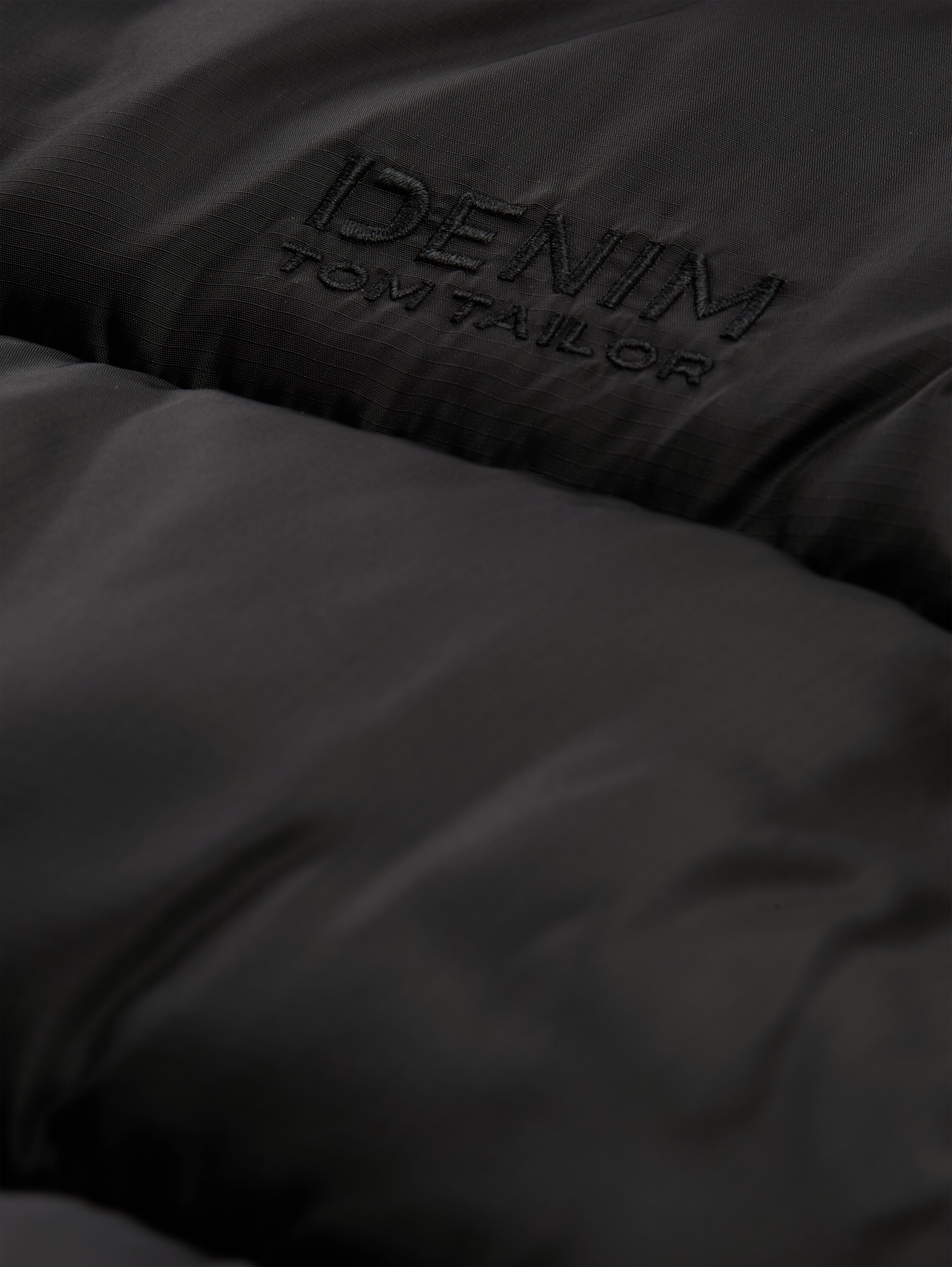 Puffer-Jacke mit Kapuze - deep_black_1 - 