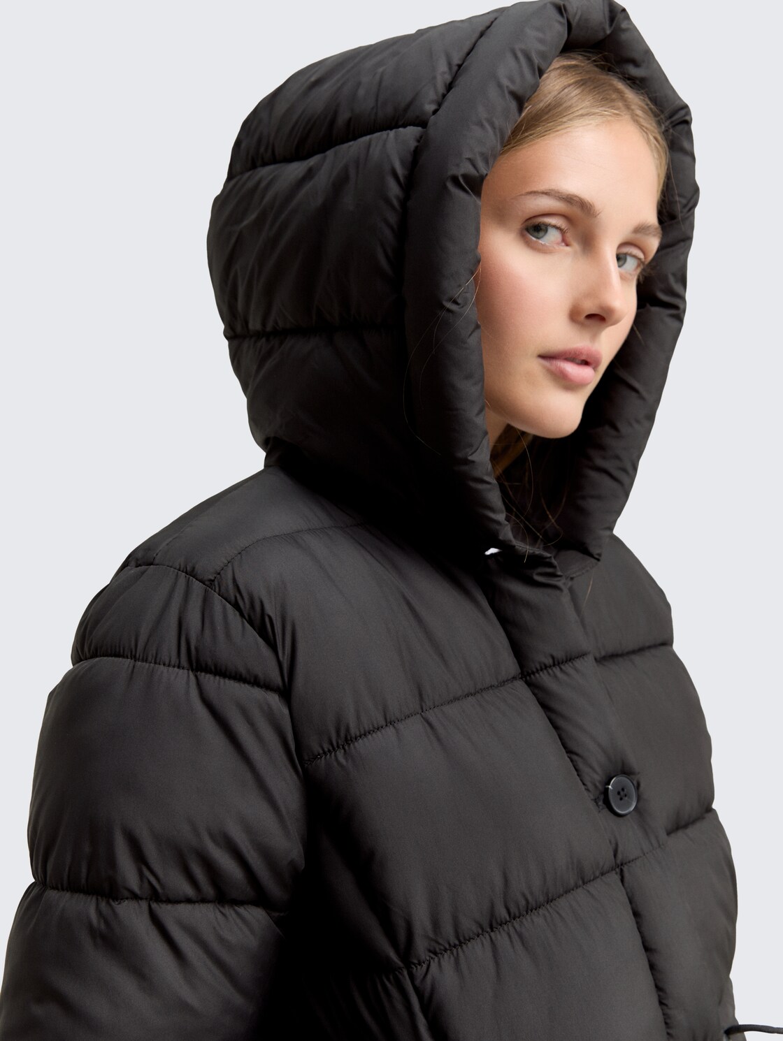 Puffer-Mantel mit Knopfleiste - deep black - Detail-Model-Ansicht