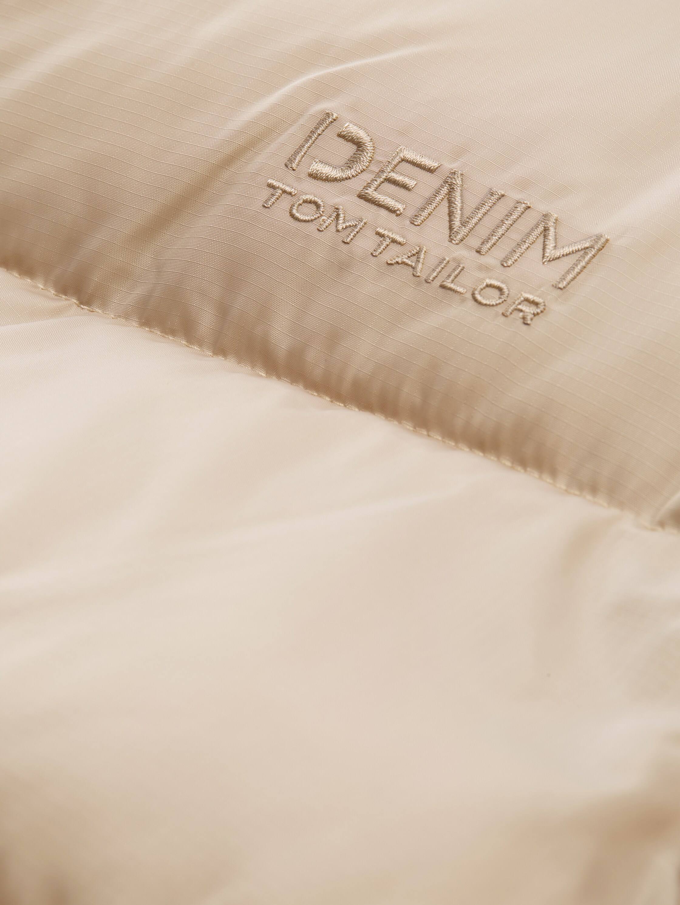 Puffer-Mantel mit Kapuze - Cashew Beige - Produkt-Detail-Ansicht