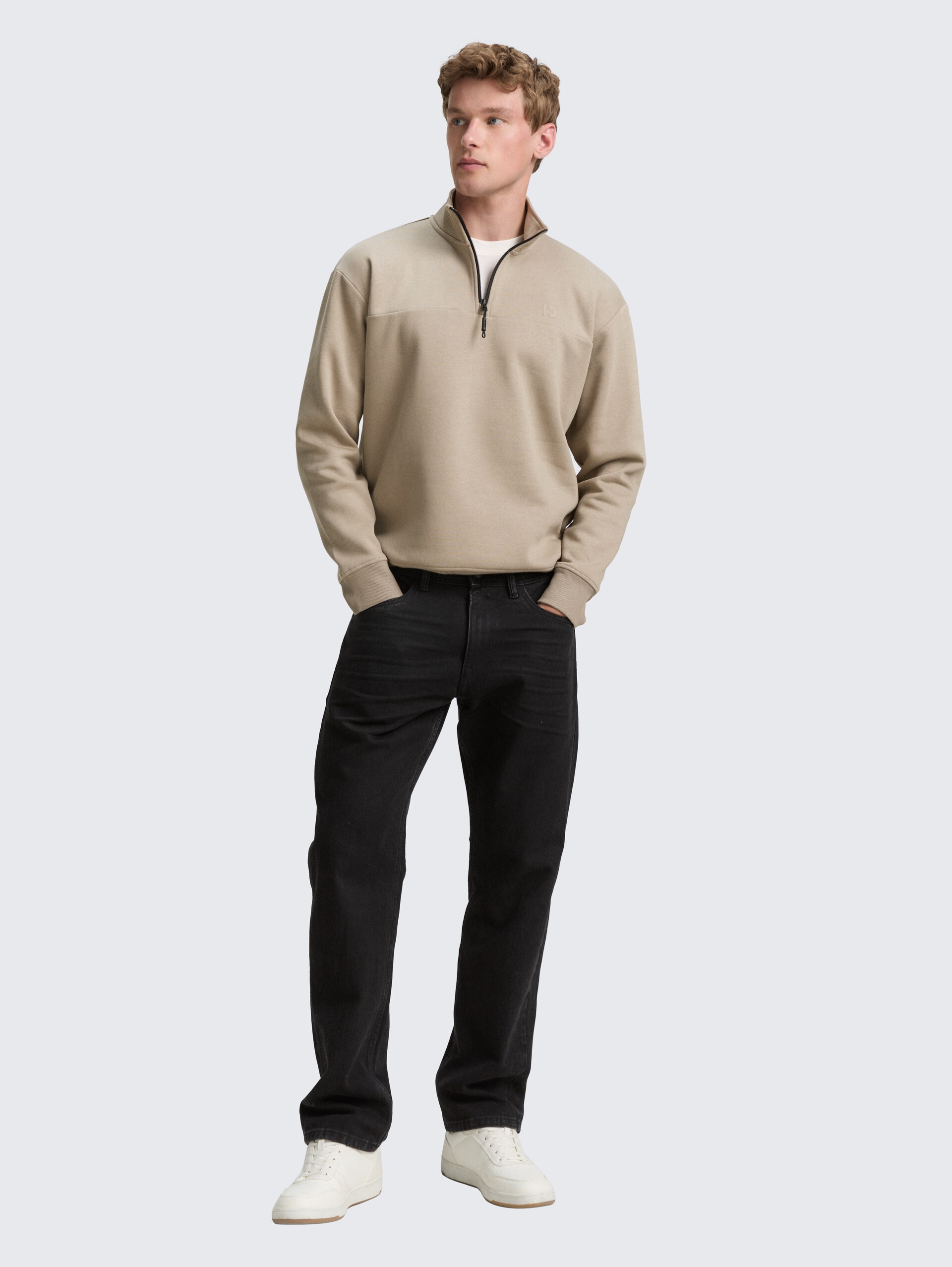 Troyer Sweatshirt mit Logo-Print - roasted nut brown - Model-Vorderansicht