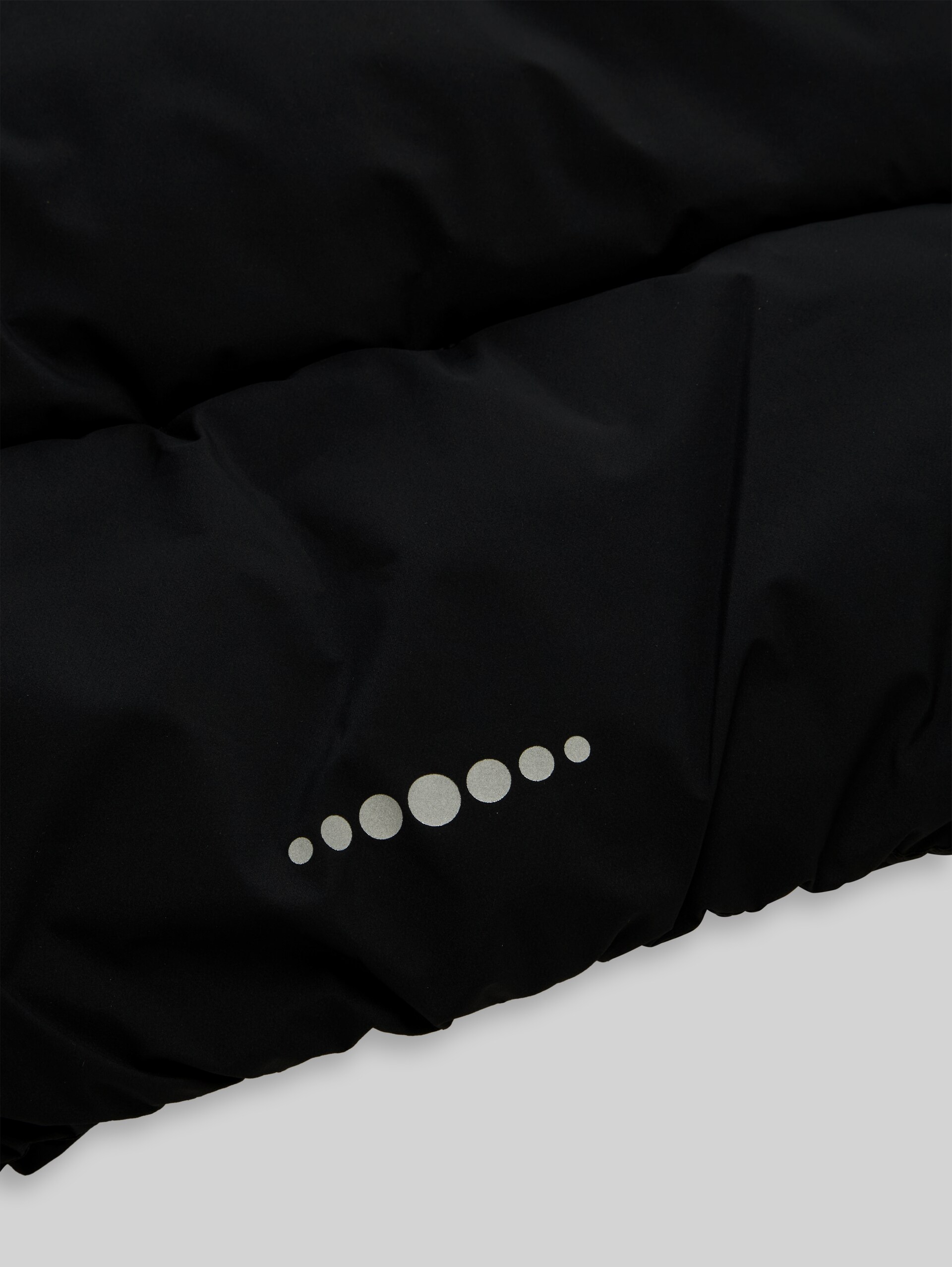 Puffer jacket with stand-up collar - Black - Detail model view