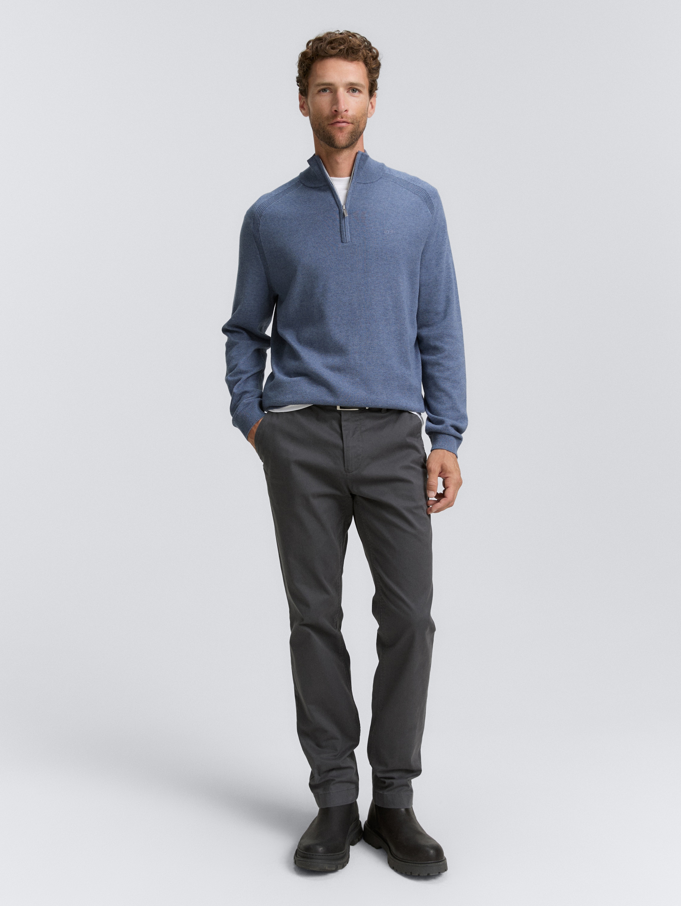 Troyer Strickpullover mit Logo-Stickerei - vintage indigo blue melange - Model-Vorderansicht