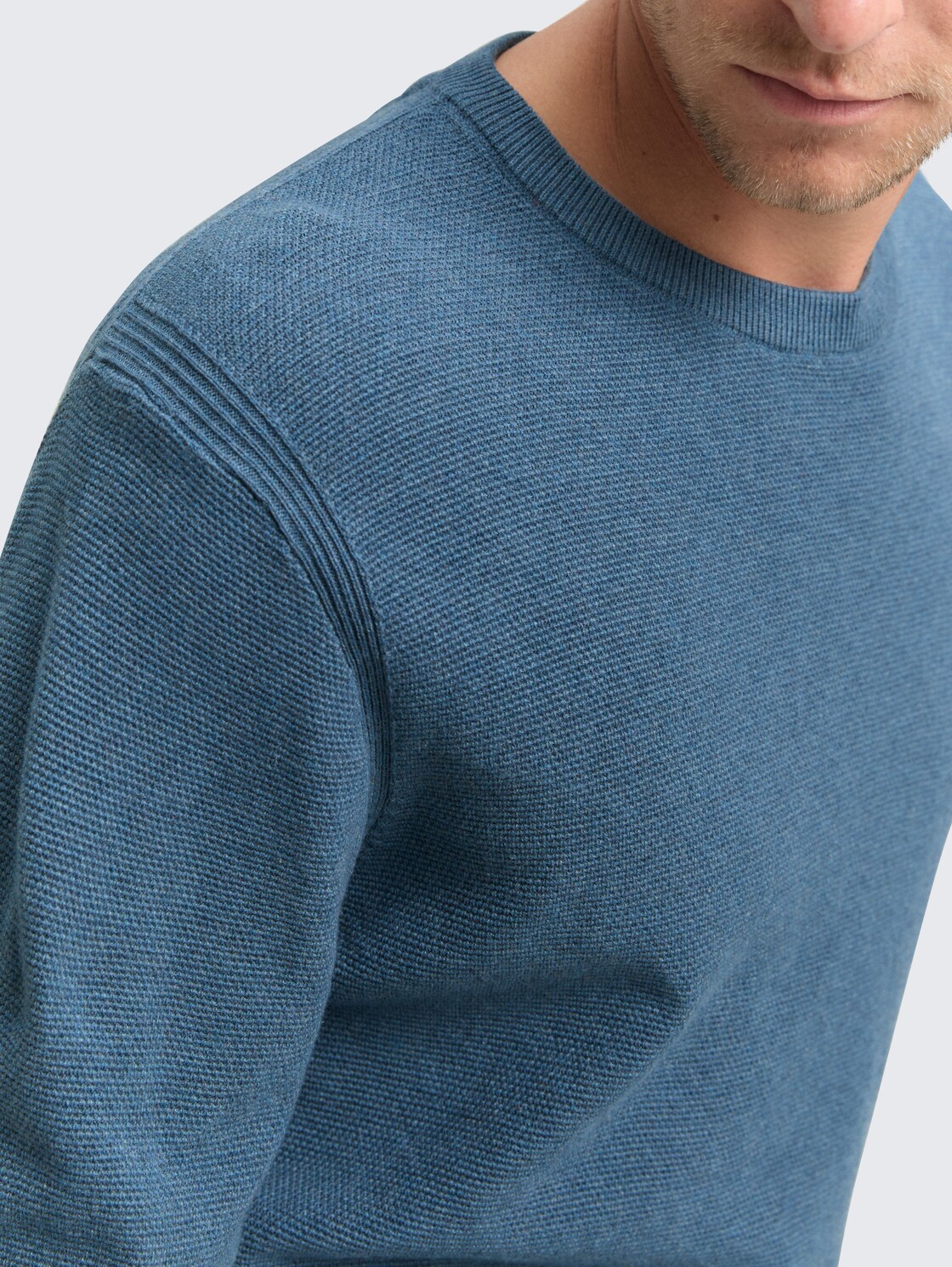 Strickpullover aus Baumwolle - real teal melange - Detail-Model-Ansicht