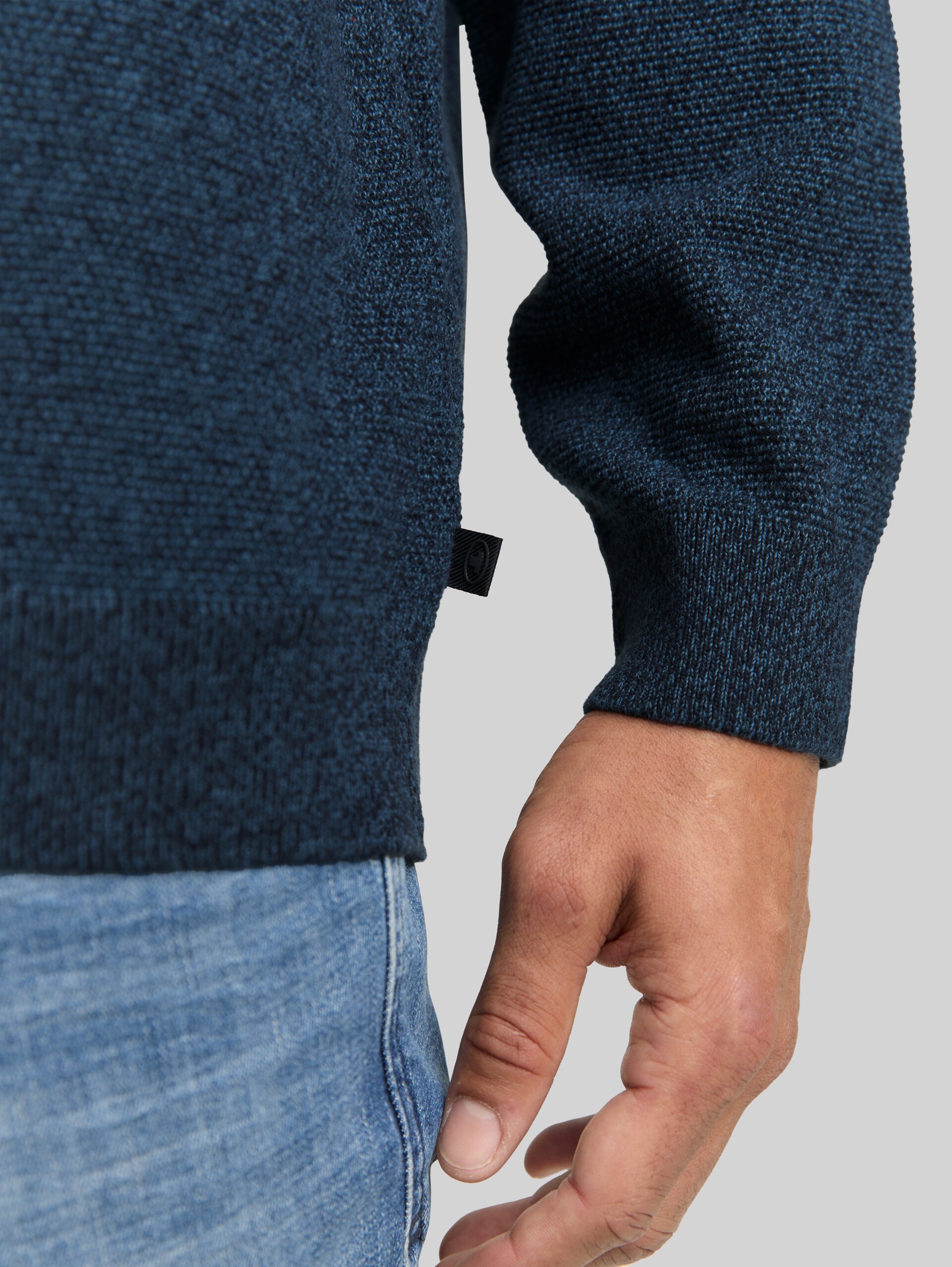 Cotton knit jumper - real teal navy twotone - Detail model view