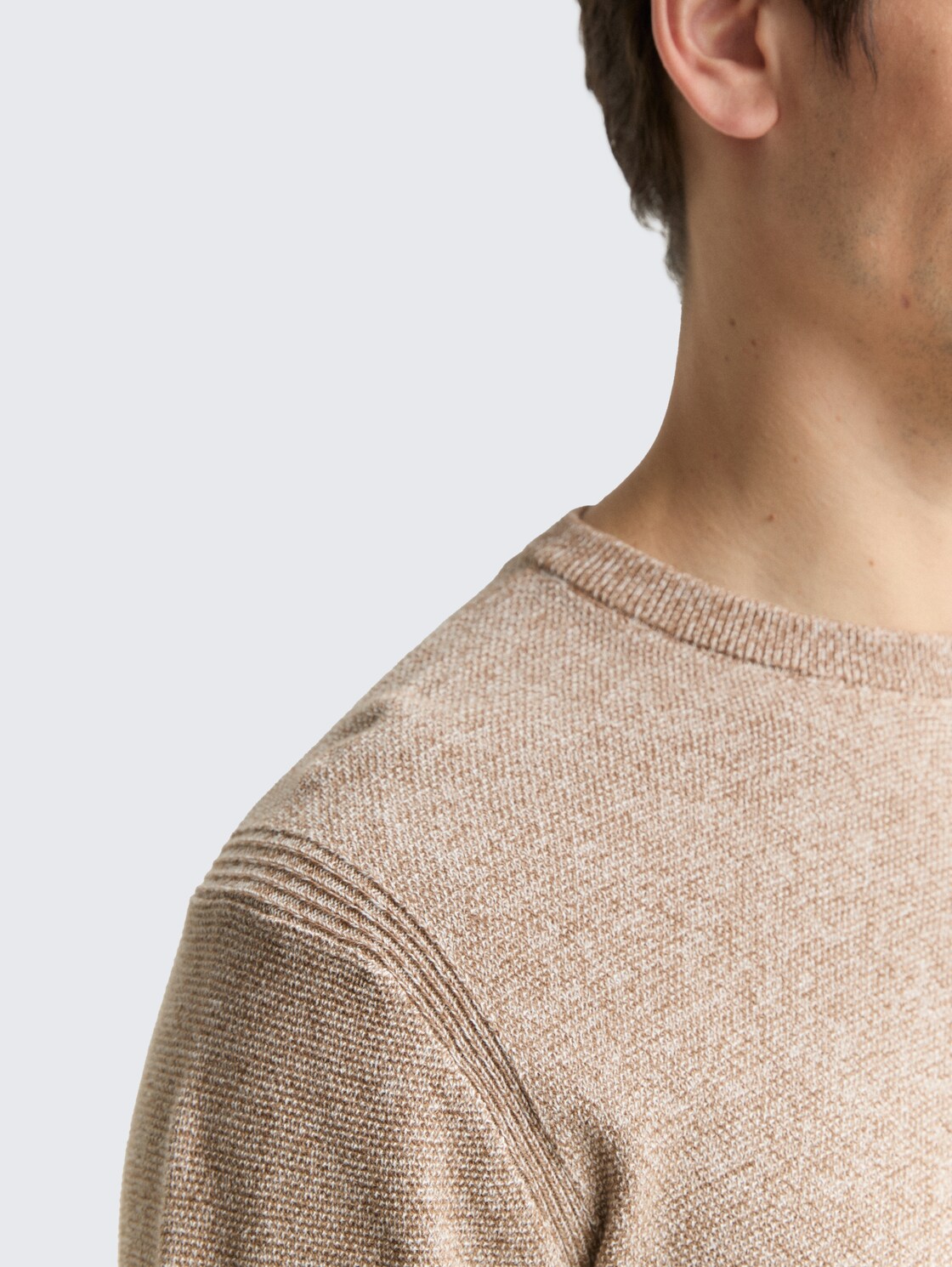 Strickpullover aus Baumwolle - brown offwhite twotone - Detail-Model-Ansicht