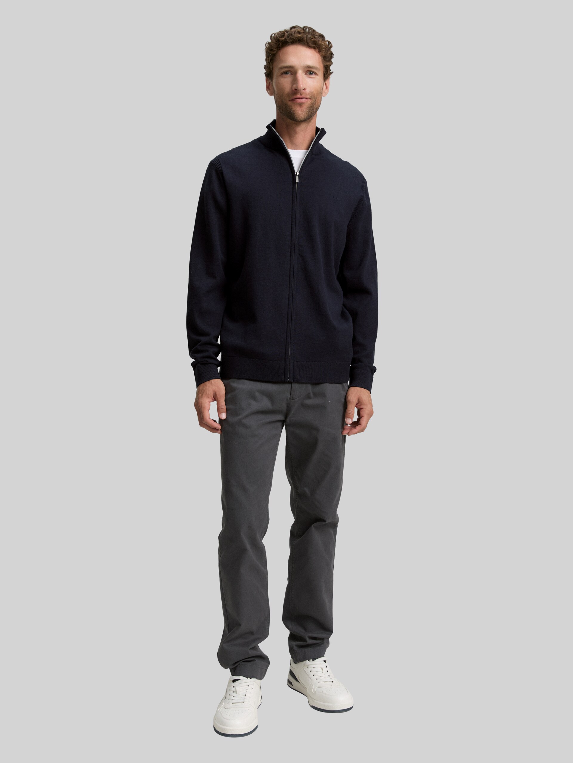 Cardigan with a stand-up collar - Knitted Navy Melange - Model front view
