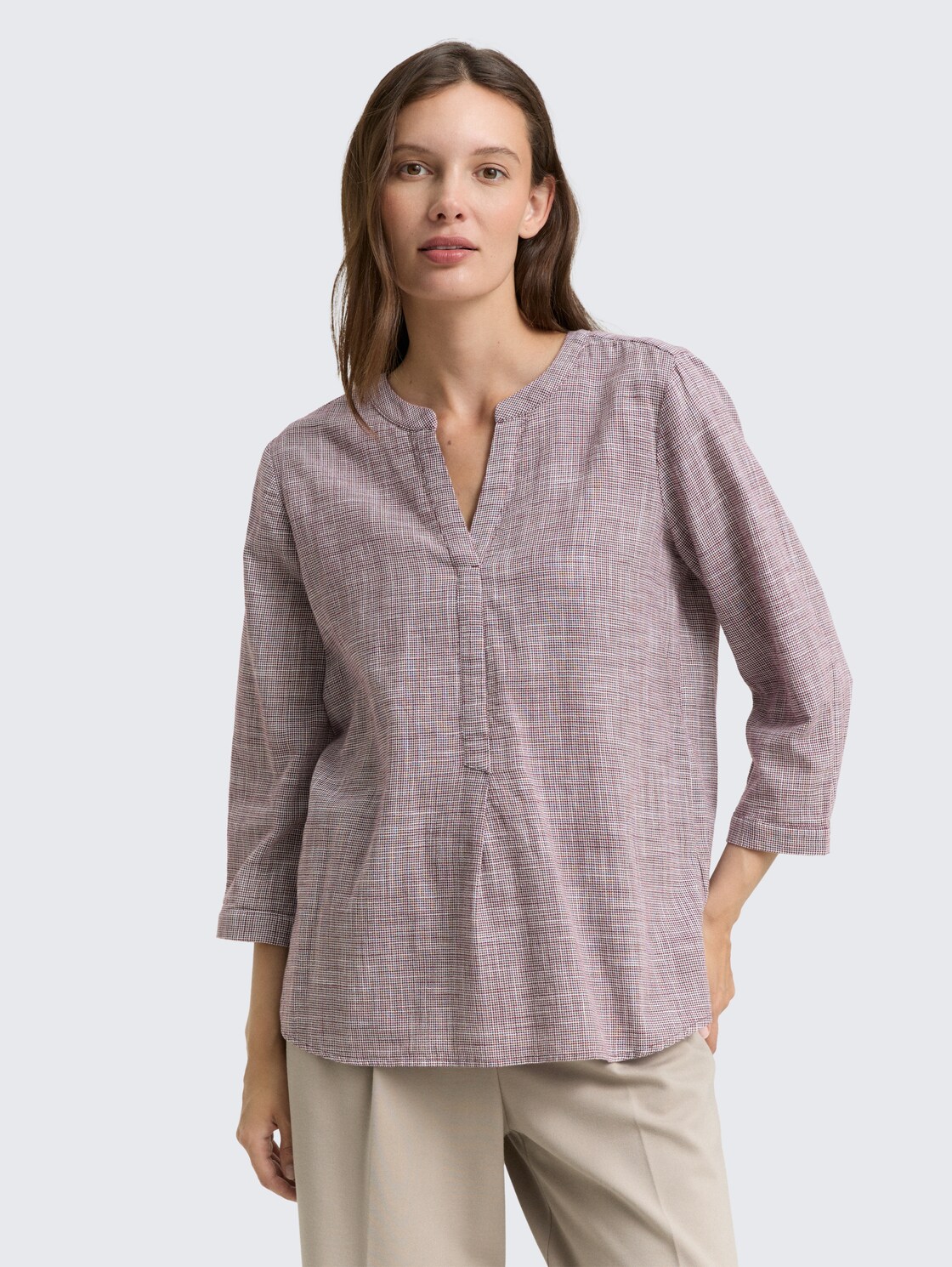 Bluse aus Baumwolle - bordeaux red - Ausschnitt Model-Vorderansicht