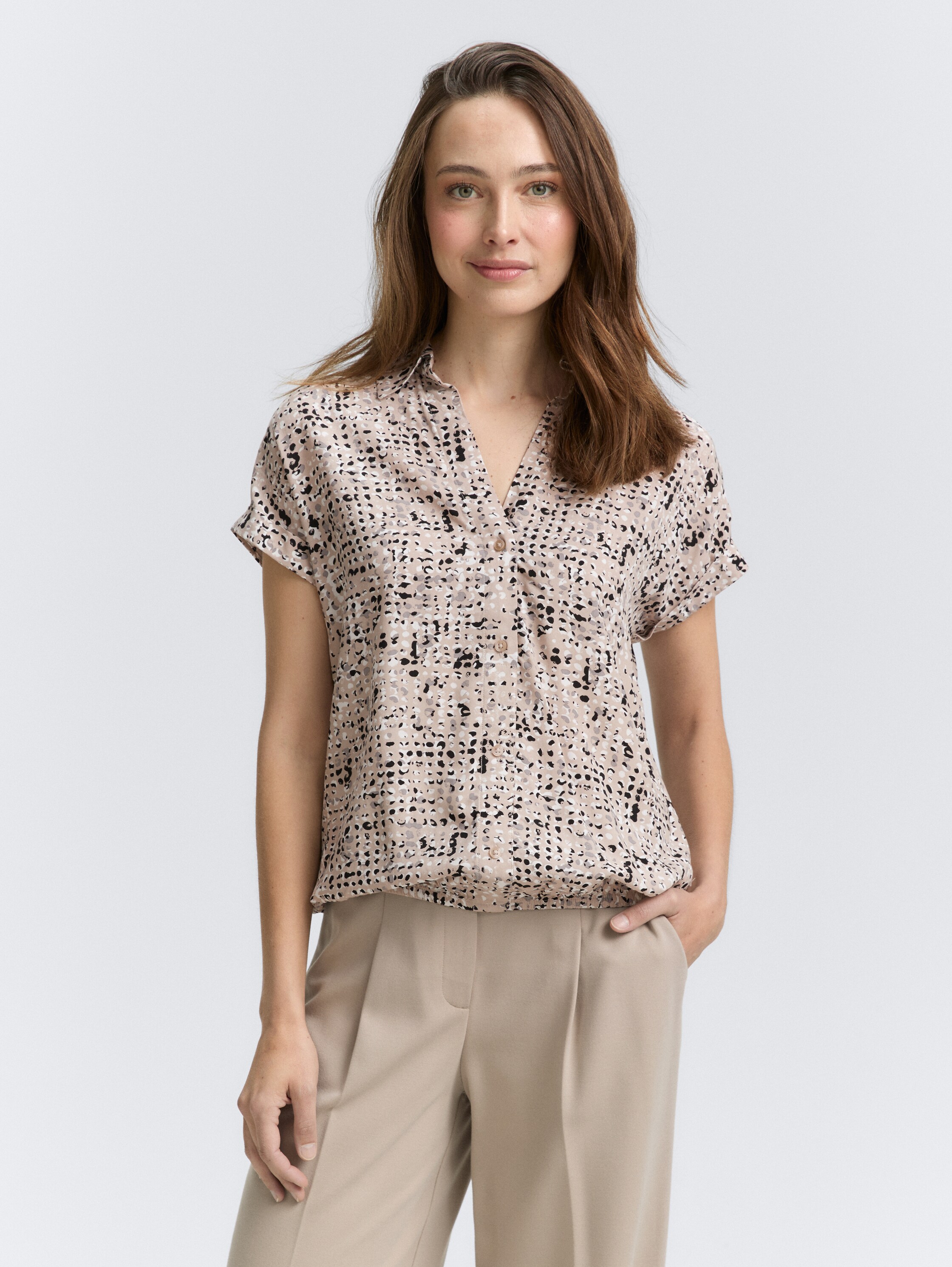 Bluse mit Muster - beige_abstract_dot_design - 