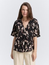 Blouse à motifs - blurry animal design - Découpe Vue de face du modèle