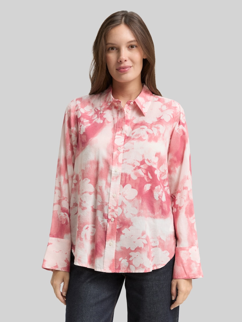 Hemdbluse mit Muster von Women, red brushed flower design